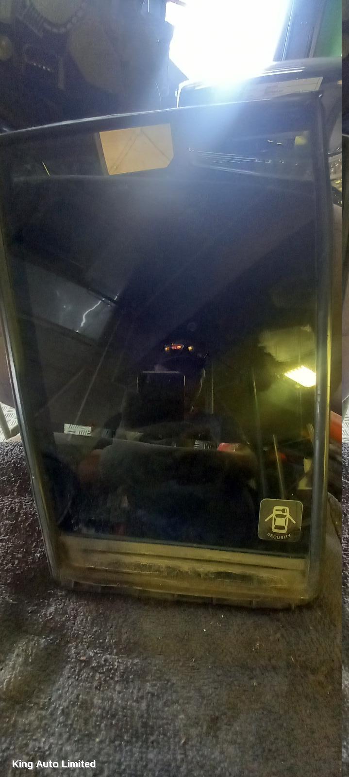 Nissan TIIDA 2008 Right Rear 1/4 Door Glass thumbnail 1