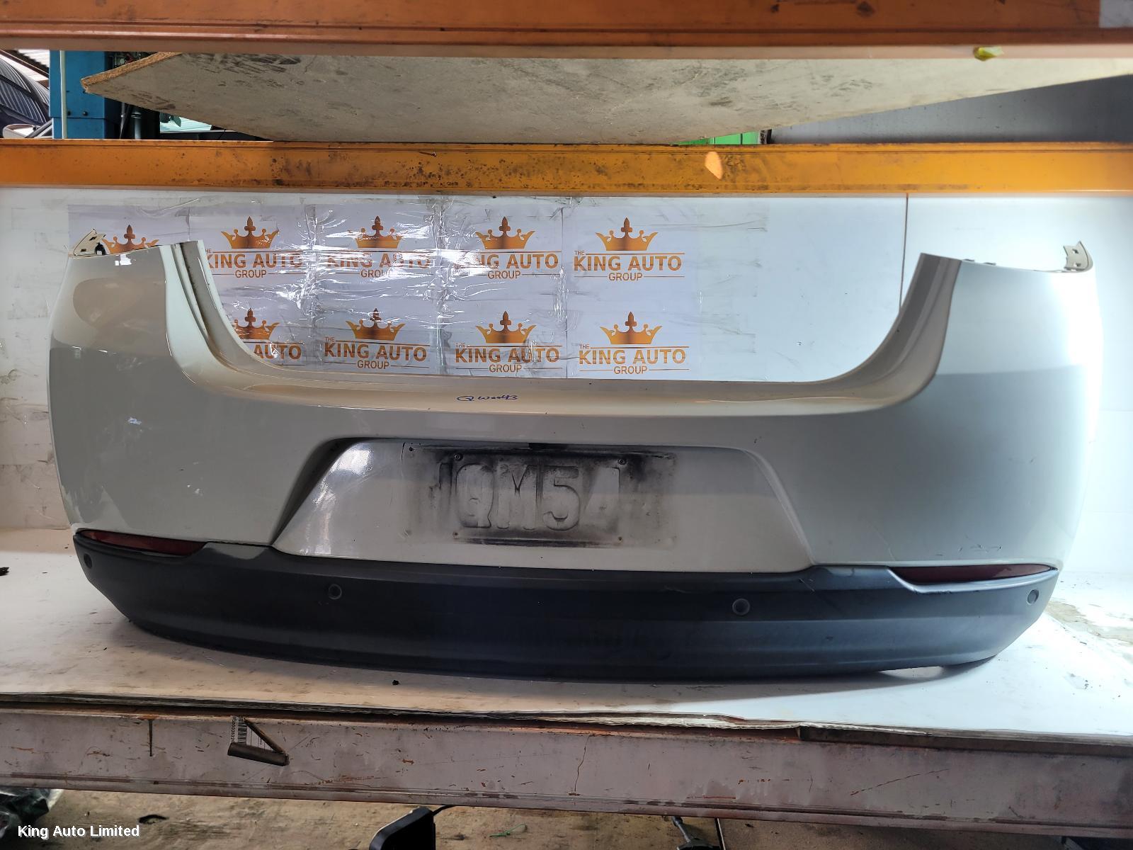 HOLDEN COMMODORE 2014 Rear Bumper thumbnail 1