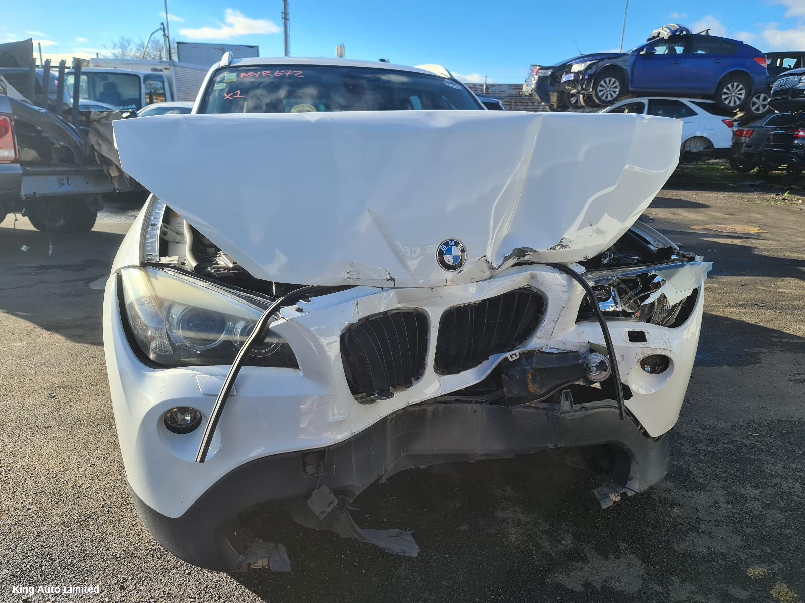 Azraa - BMW X1 2010 Left Guard