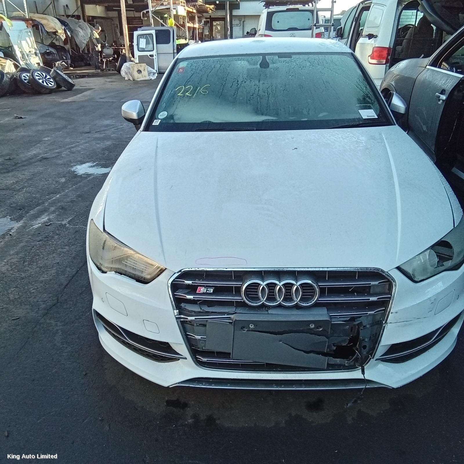 AUDI A3 2016 Left Front Door thumbnail 1