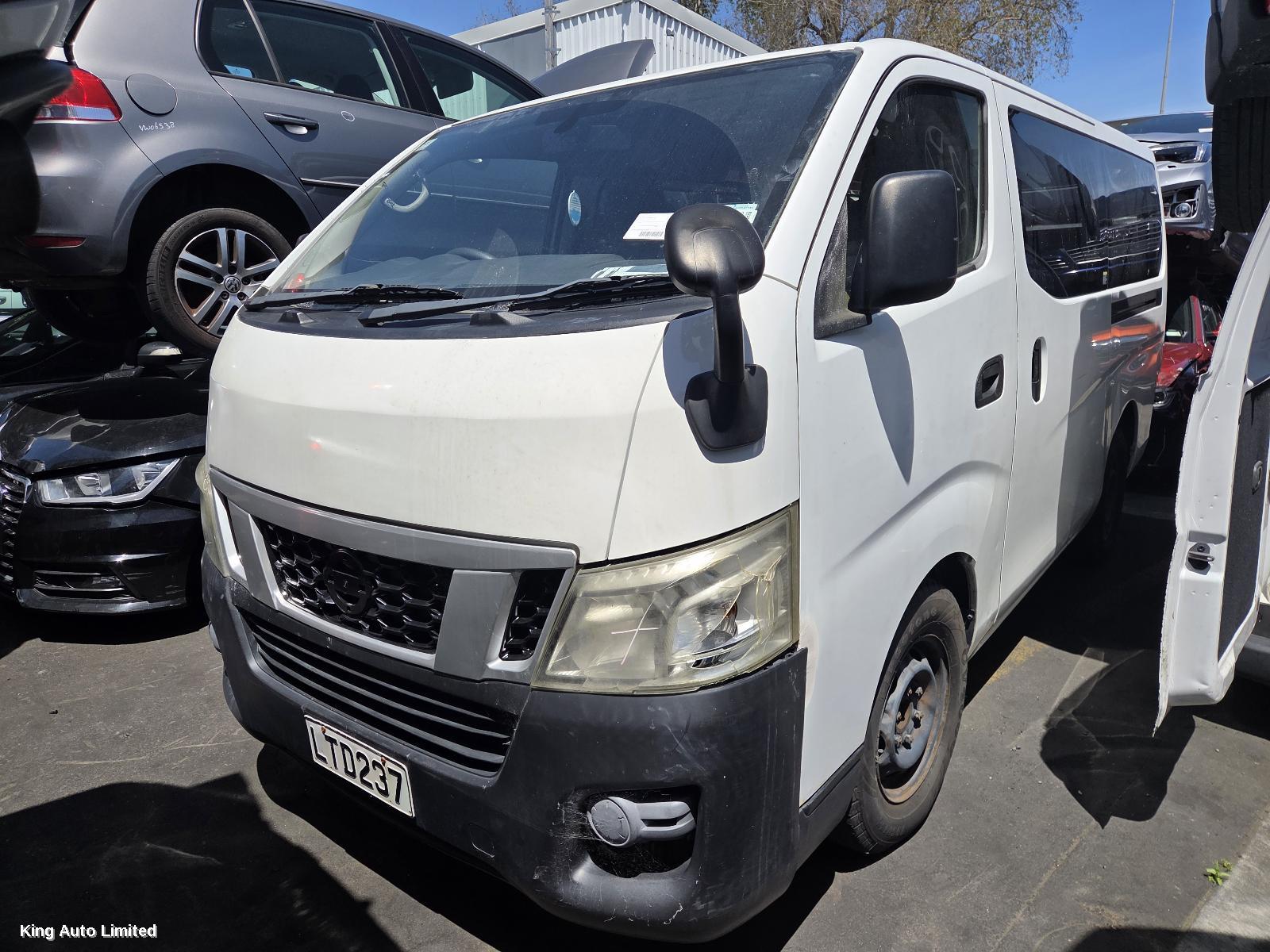 Nissan URVAN 2013 Grille thumbnail 1