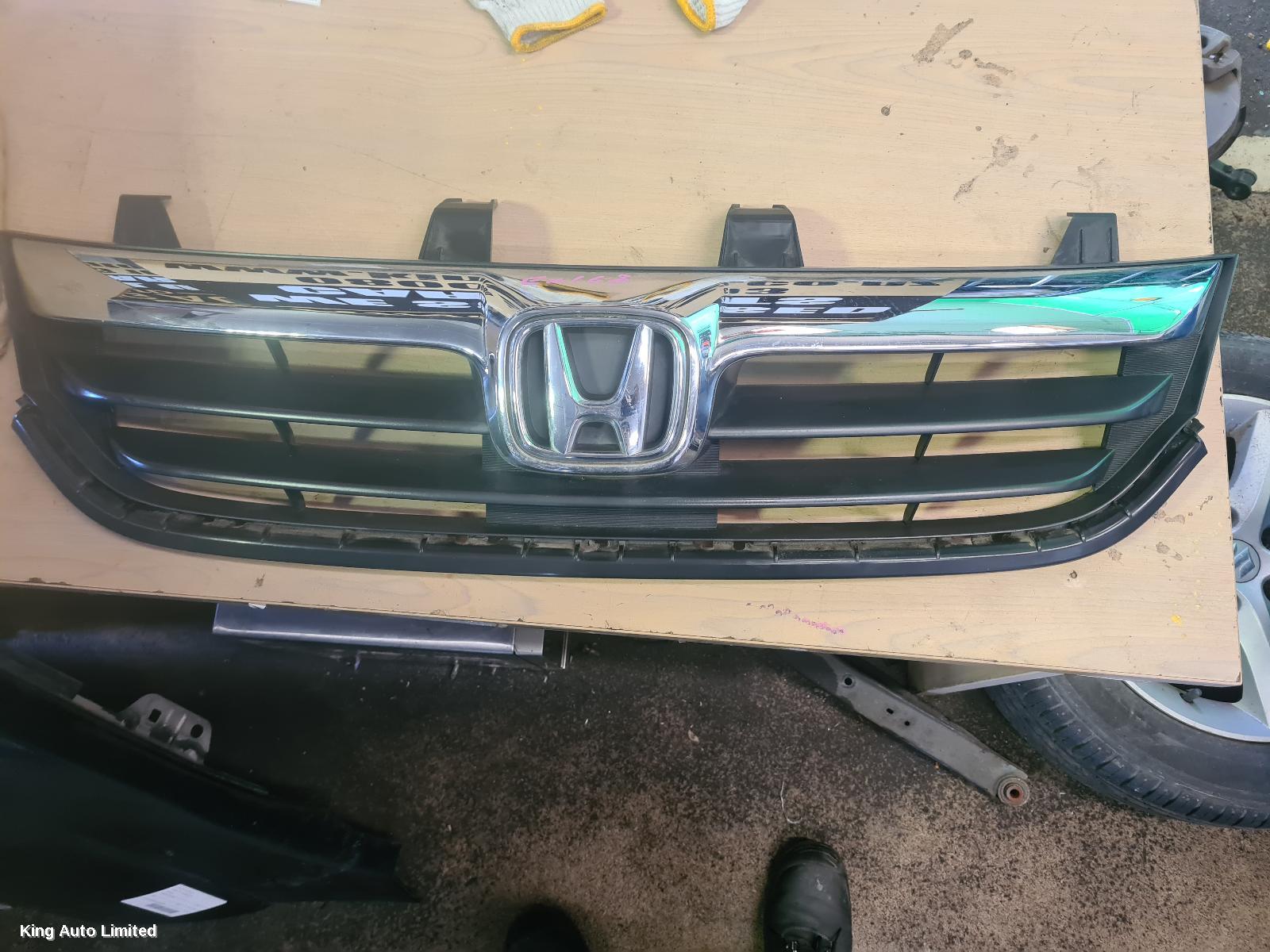 Azraa - HONDA STREAM 2008 Grille