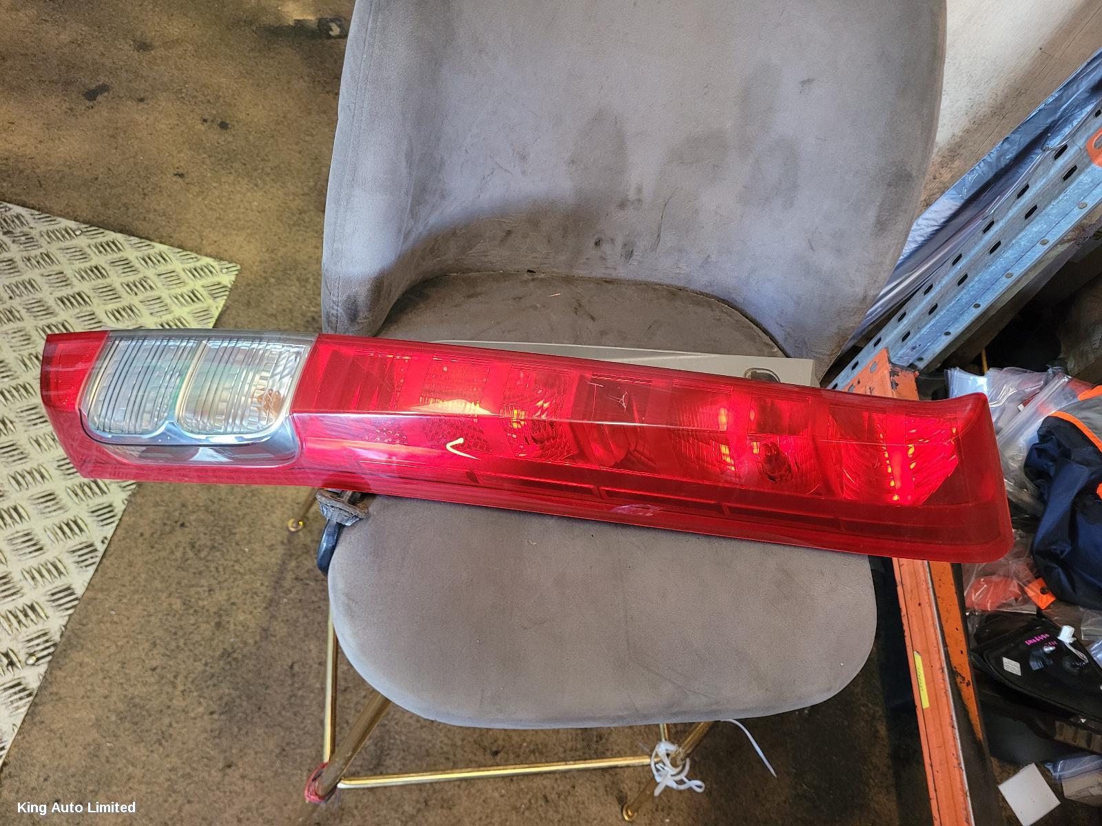 Honda STREAM 2007 Right Taillight thumbnail 2