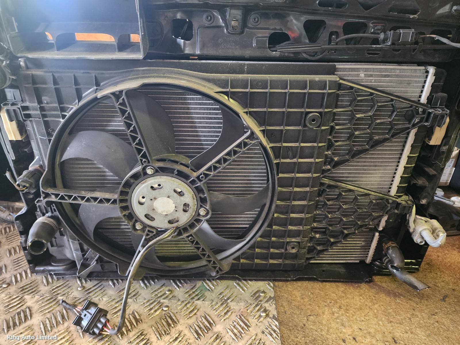 Volkswagen POLO 2010 Radiator thumbnail 1