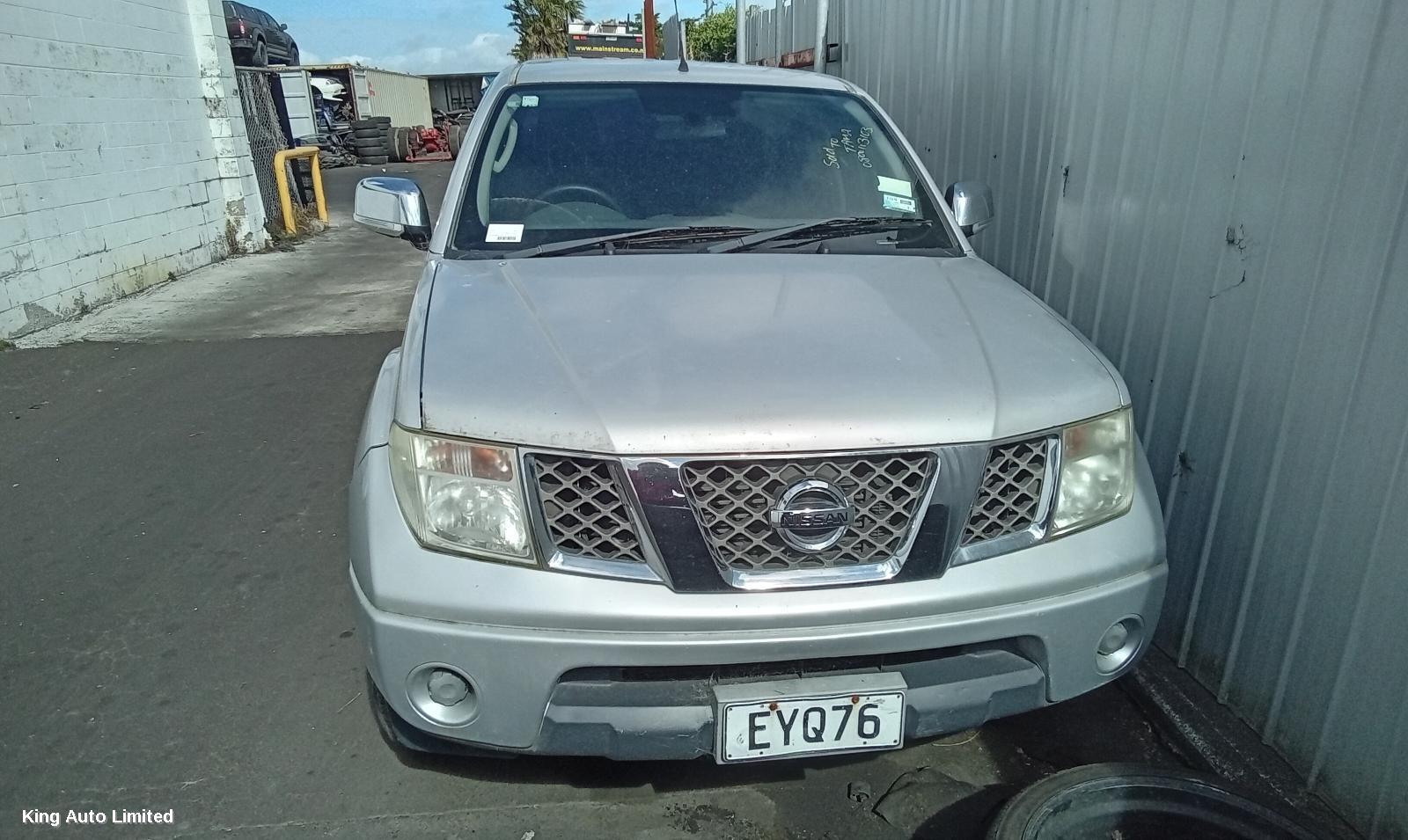 NISSAN NAVARA 2009 Front Bumper thumbnail 1