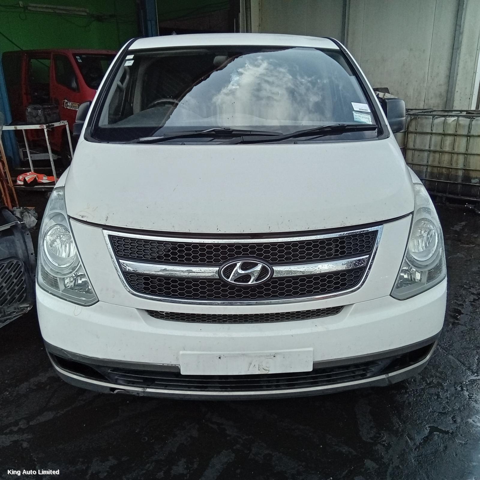 HYUNDAI ILOAD/IMAX 2014 RIGHT_REAR_DOOR_SLIDING thumbnail 1