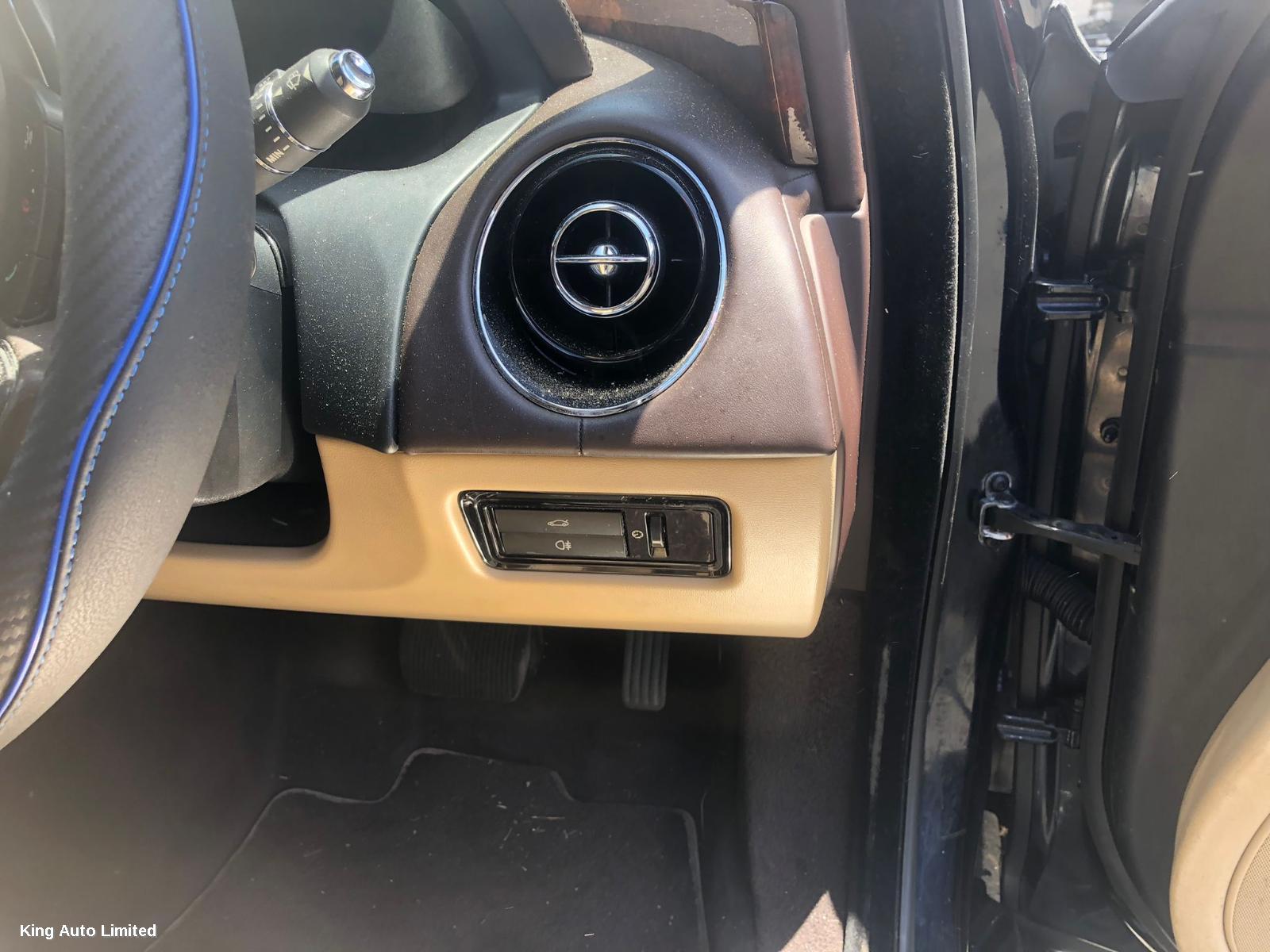 Jaguar XJ 2011 Heater Fan Motor thumbnail 3