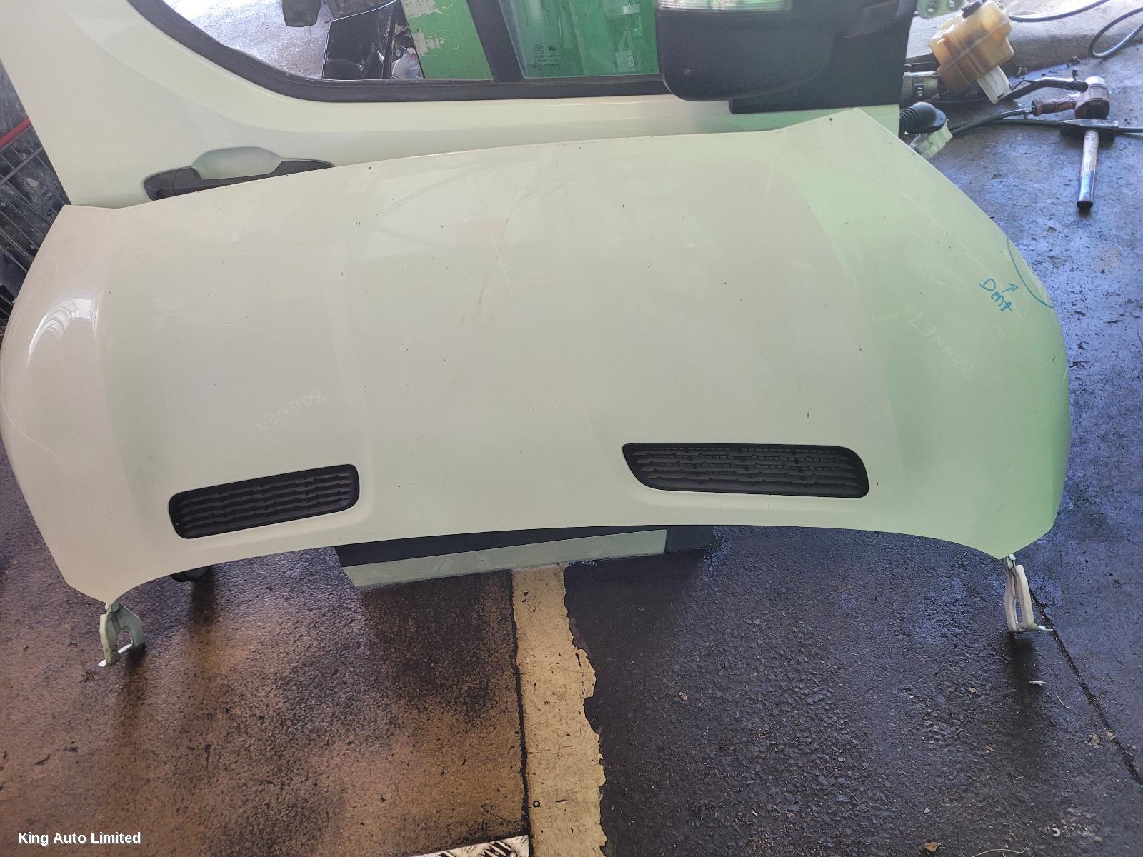 LDV DELIVER 9 2022 Bonnet thumbnail 2