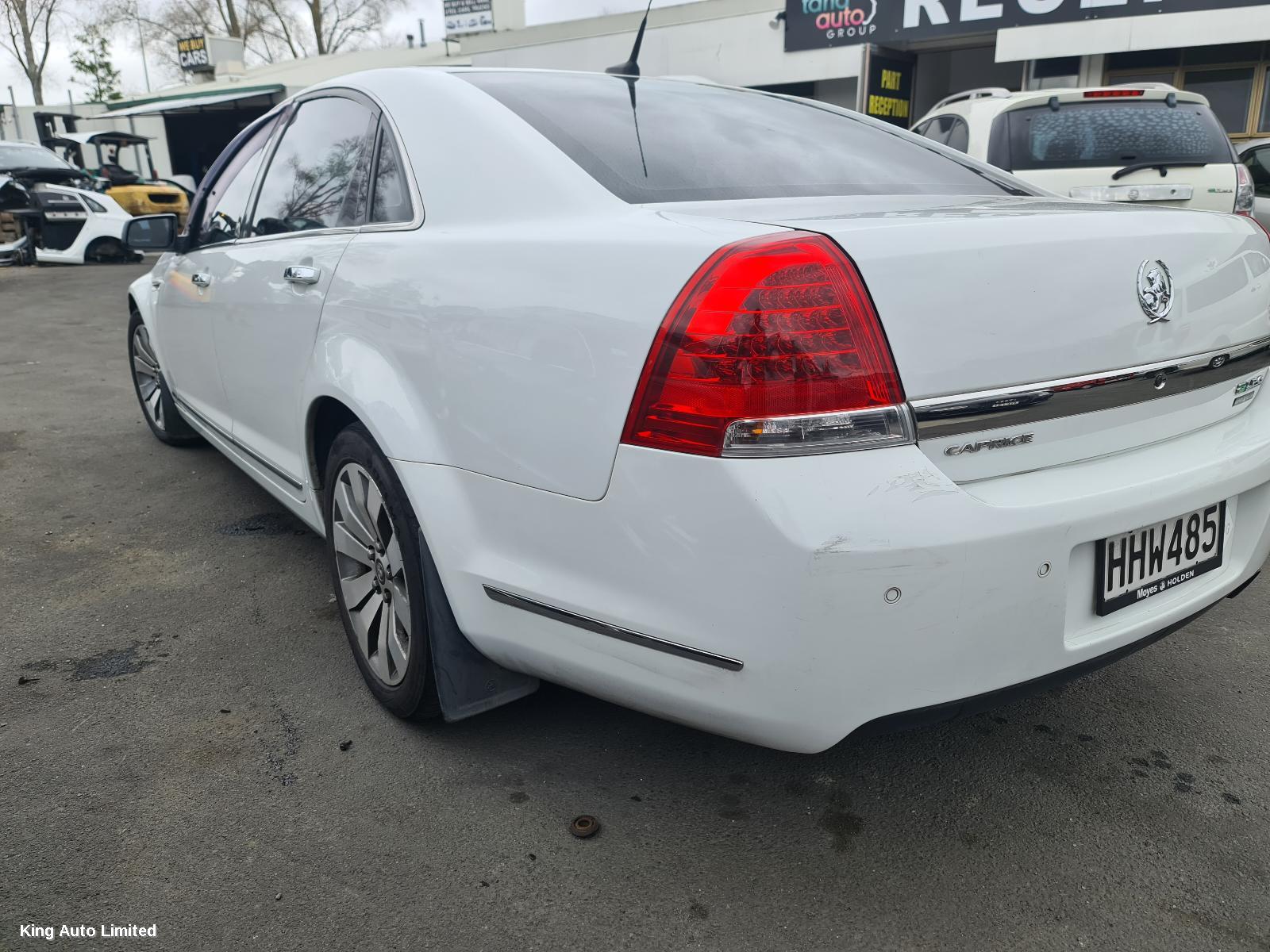 Holden STATESMAN/CAPRICE 2014 Right Guard thumbnail 3