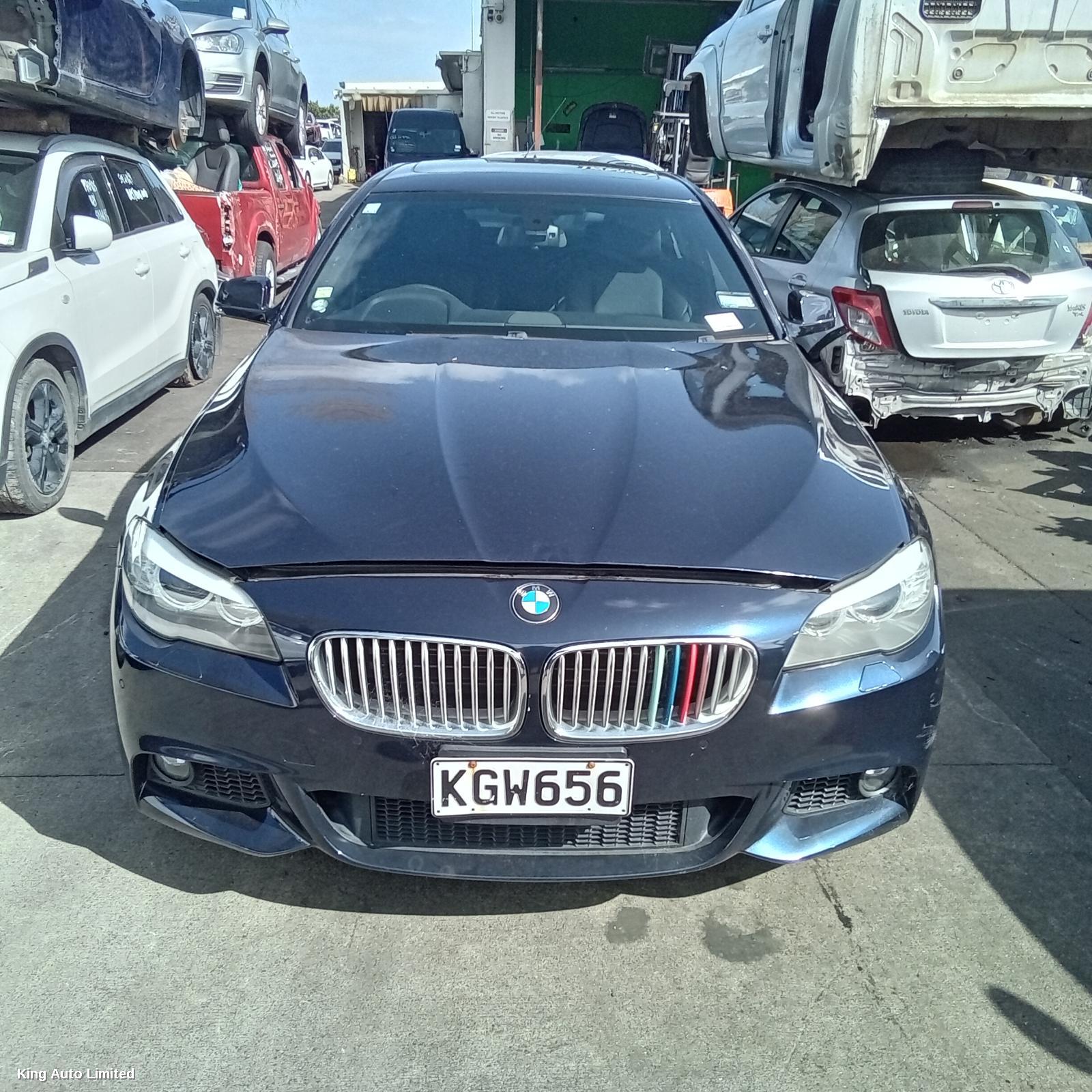 BMW 5 SERIES 2013 Right Taillight thumbnail 1