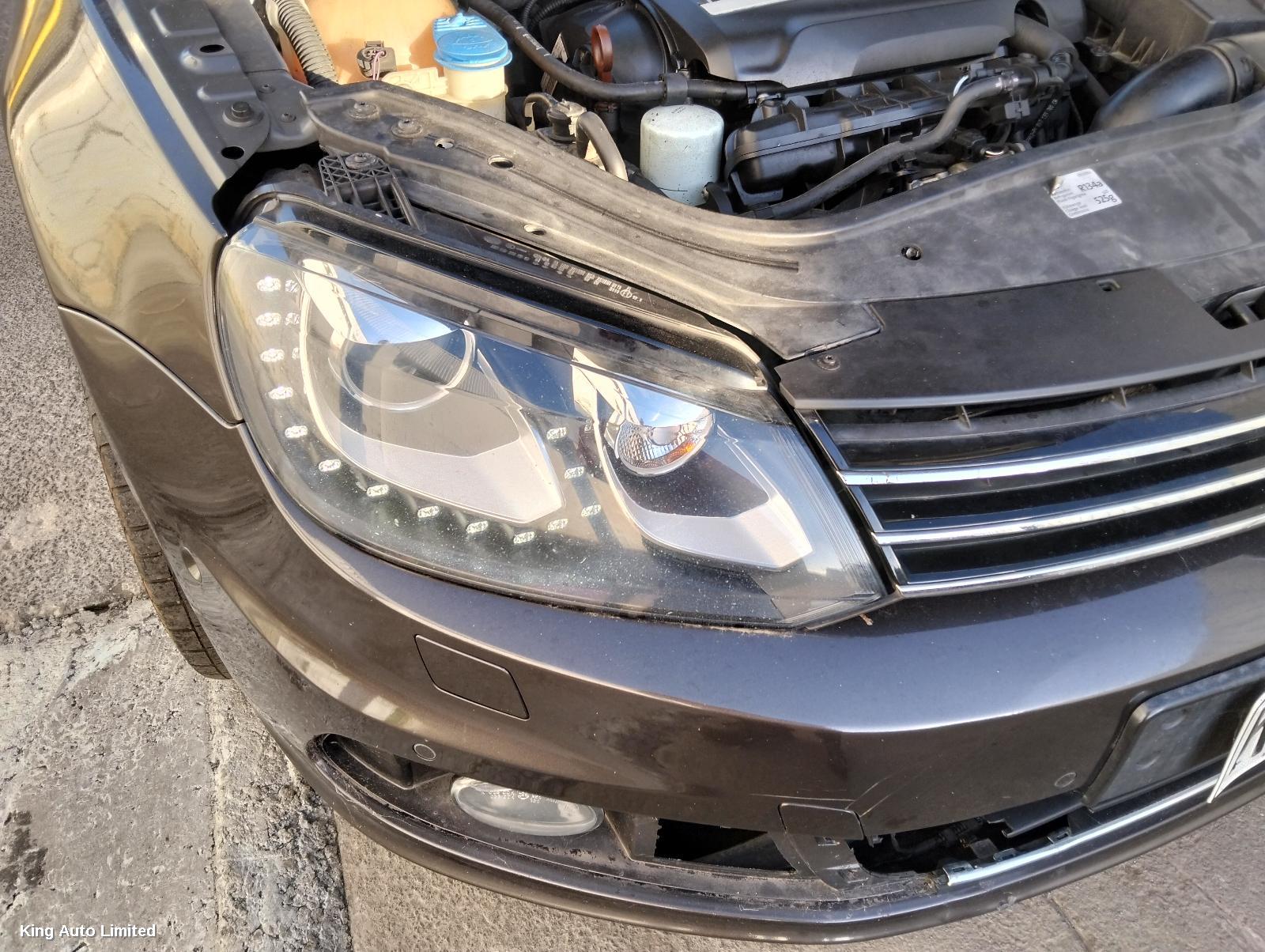 Volkswagen EOS 2012 Left Front Hub Assembly thumbnail 3