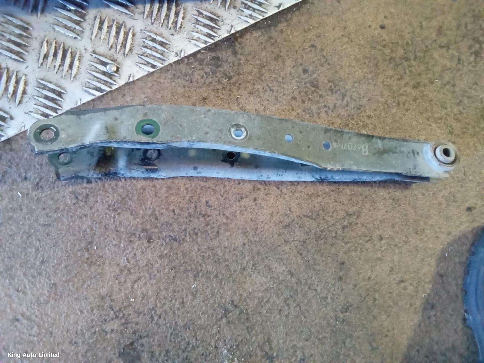 Subaru OUTBACK 2016 Left Rear Trailing Arm thumbnail 2