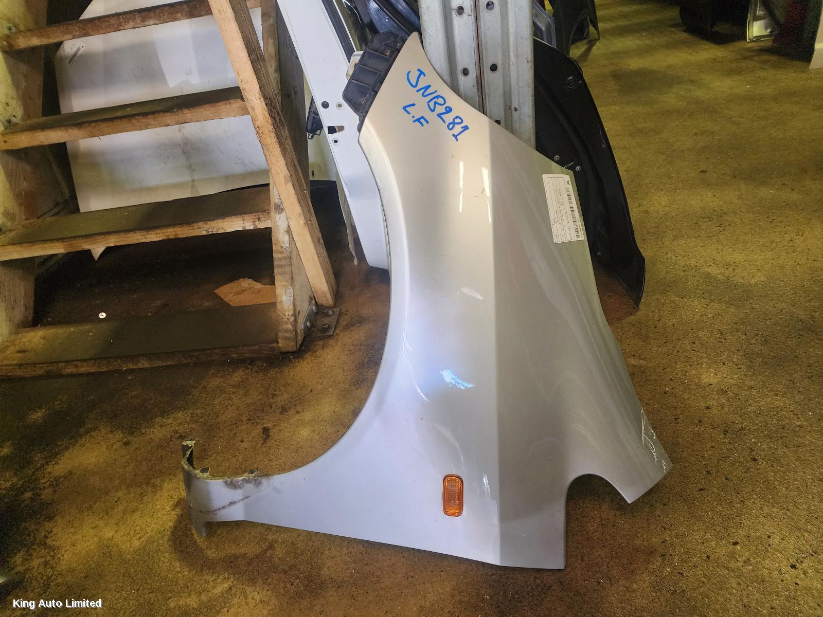 Honda JAZZ 2004 Left Guard thumbnail 1