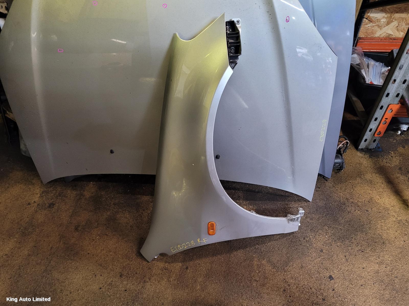 Honda INTEGRA 2002 Right Guard thumbnail 2