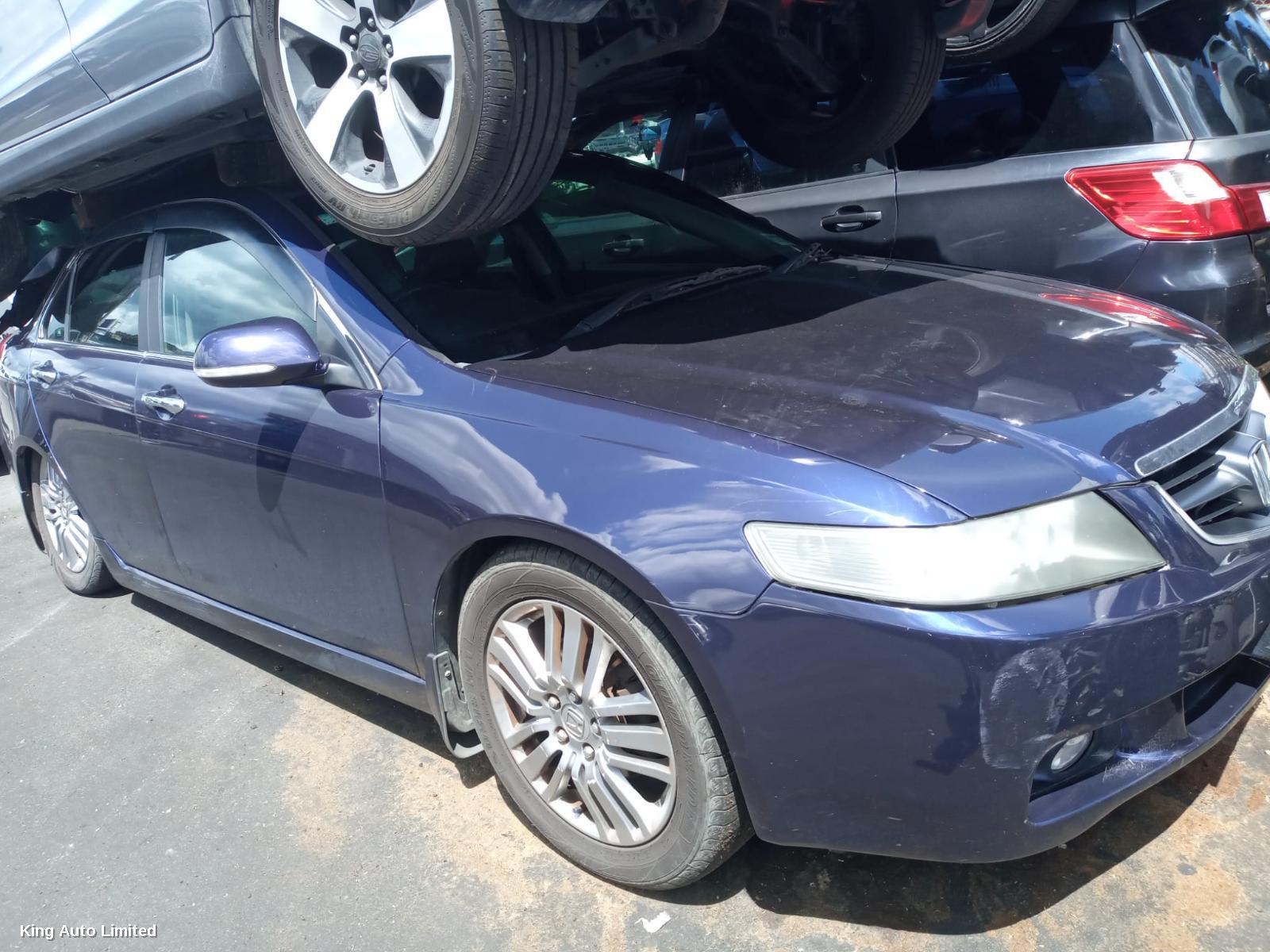 Honda ACCORD 2004 Left Taillight thumbnail 3