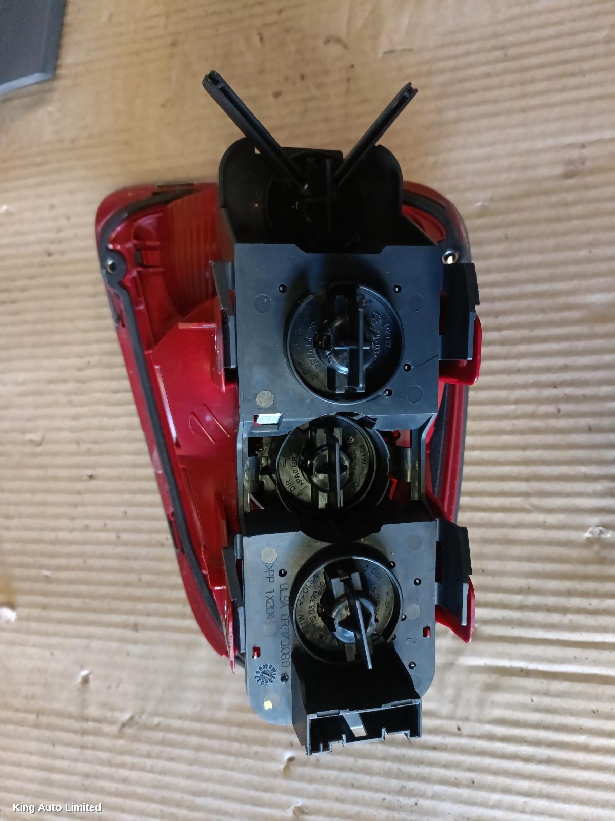 Mini COOPER 2007 Right Taillight thumbnail 3