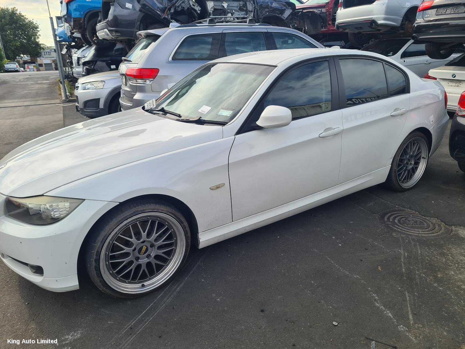 BMW 3 SERIES 2009 RIGHT_REAR_DOOR_SLIDING thumbnail 3