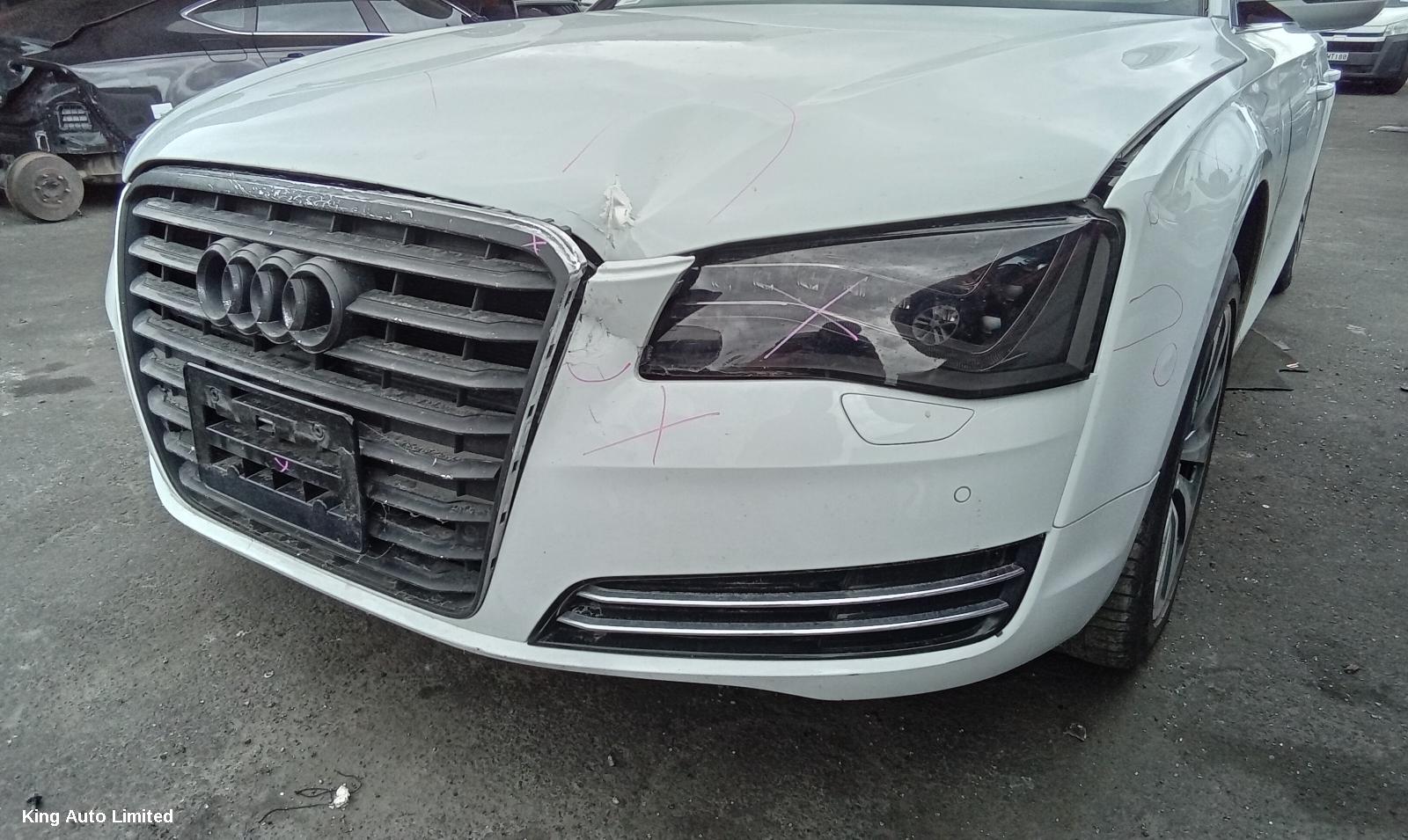 Audi A8 2013 Left Taillight thumbnail 3