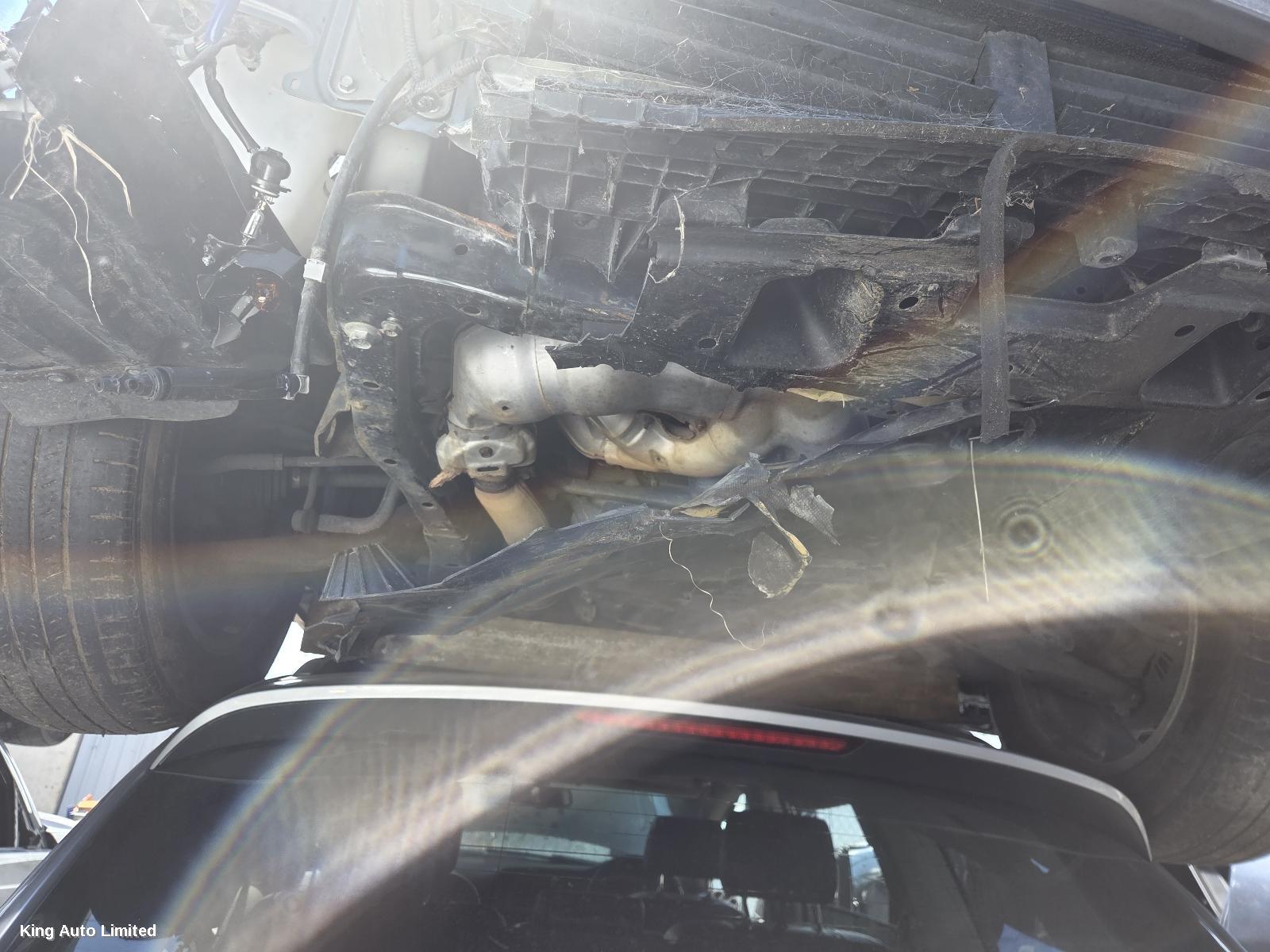 Subaru OUTBACK 2015 Right Guard Liner thumbnail 3