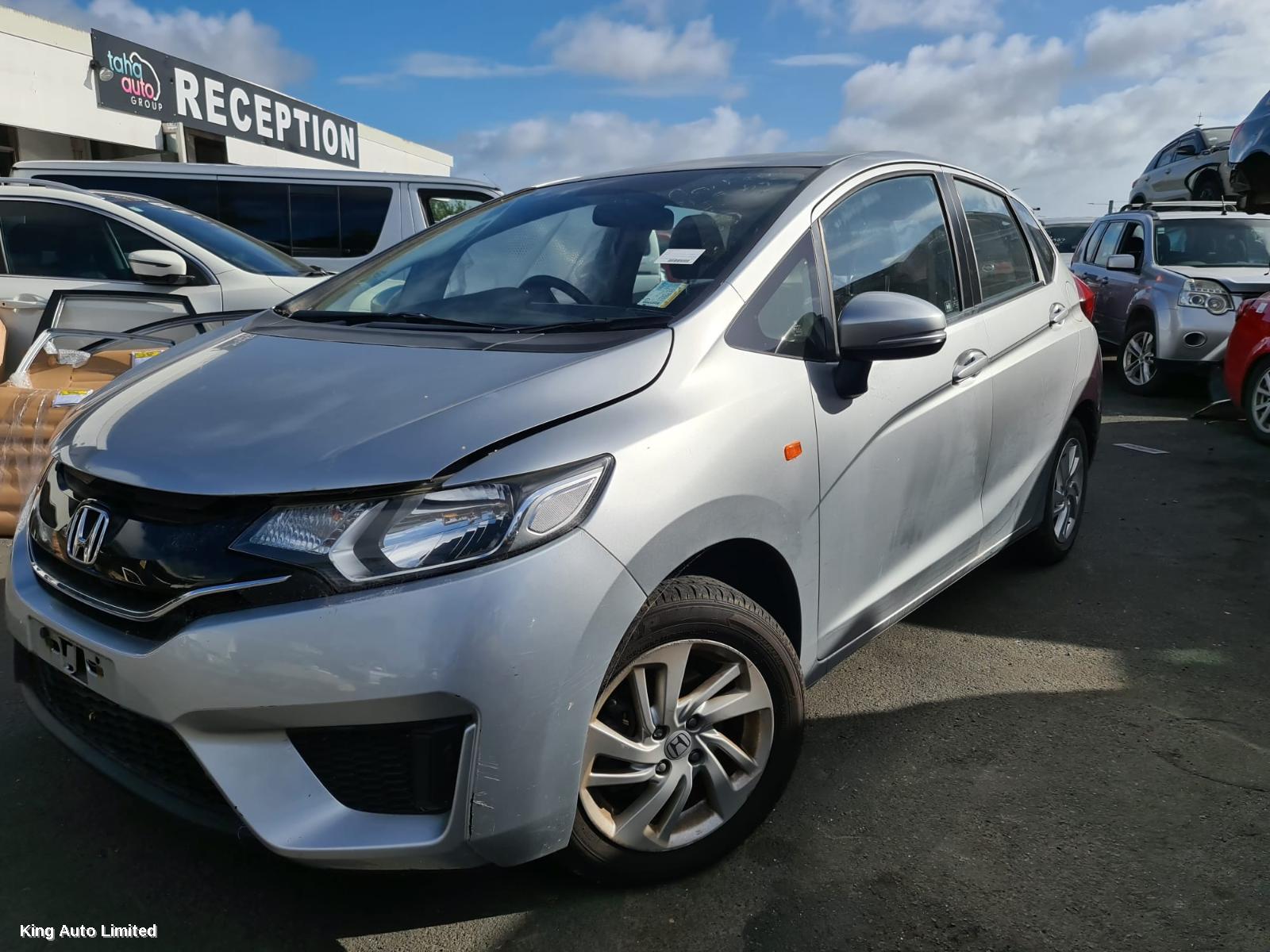 Honda JAZZ 2015 Right Guard thumbnail 2