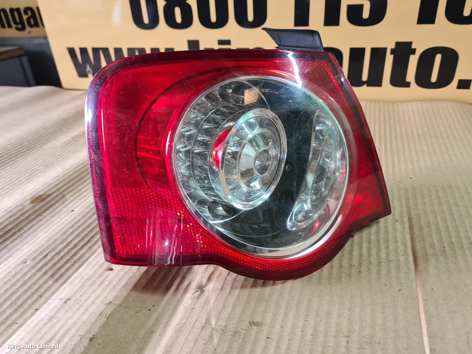 Volkswagen PASSAT 2006 Right Taillight thumbnail 2