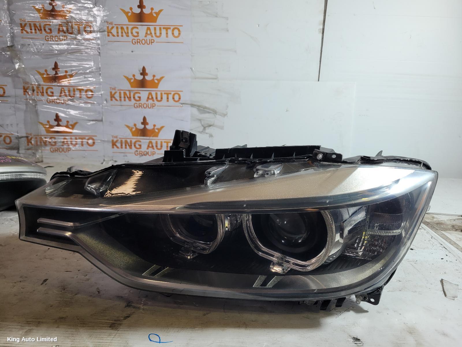 BMW 3 SERIES 2012 Left Headlamp thumbnail 2