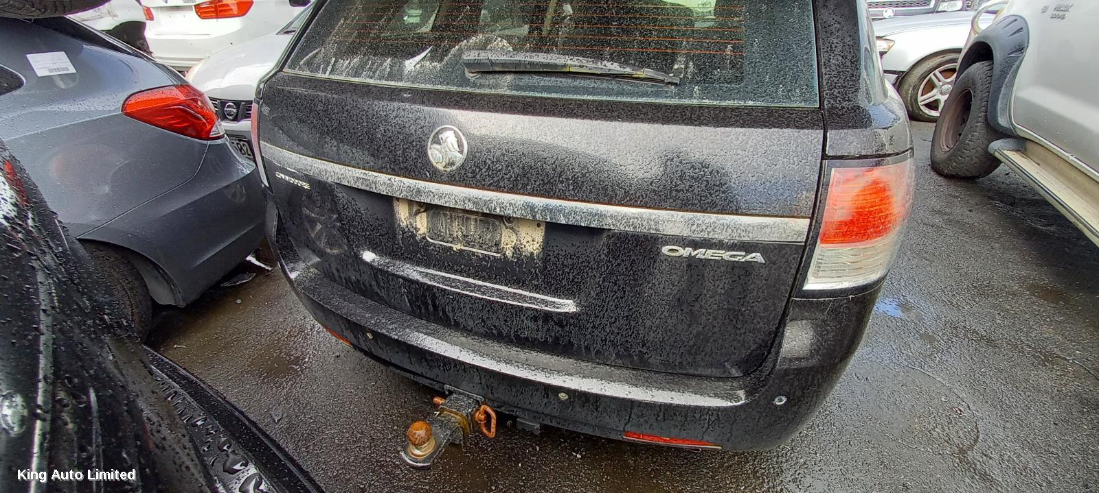 Holden COMMODORE 2008 Left Taillight thumbnail 2