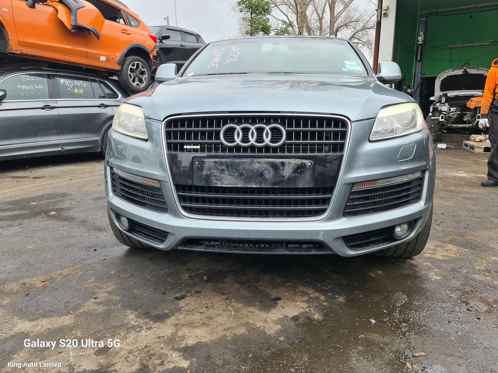 Audi Q7 2009 Right Door Mirror thumbnail 1
