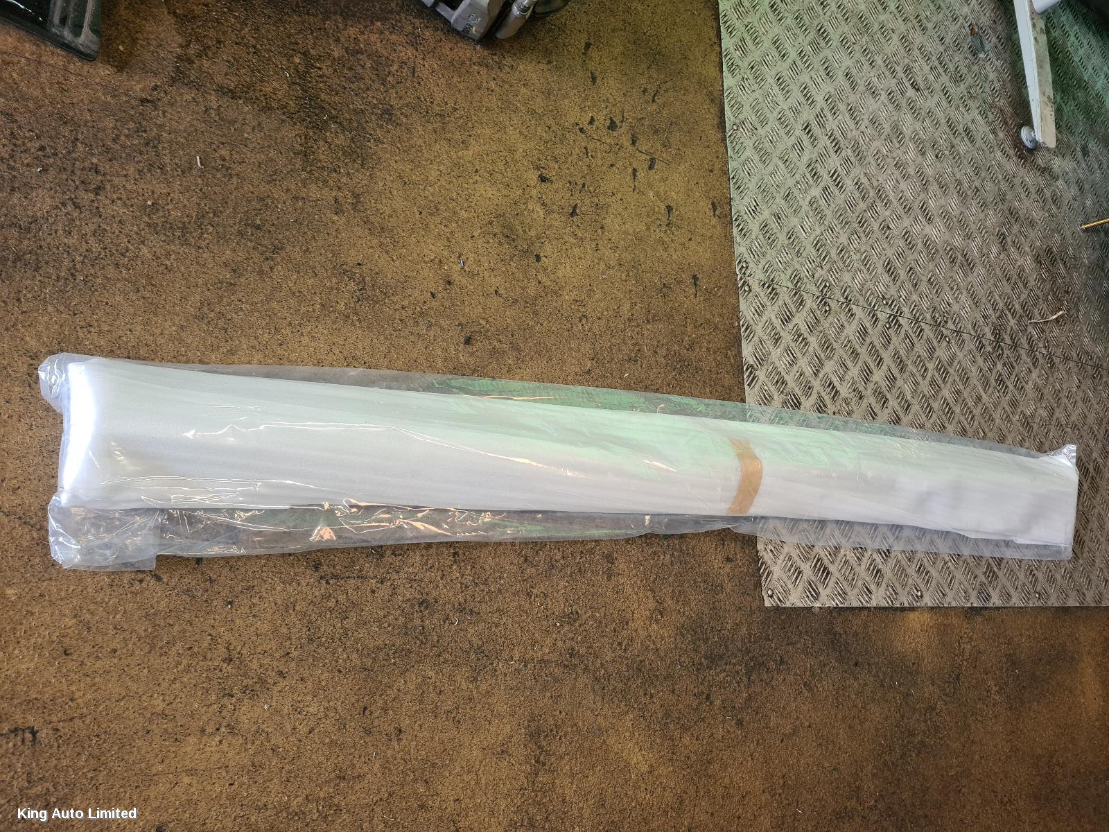 Subaru IMPREZA 2017 Side Step/Skirt thumbnail 3