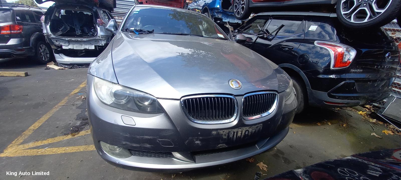 BMW 3 SERIES 2007 Left Guard thumbnail 2