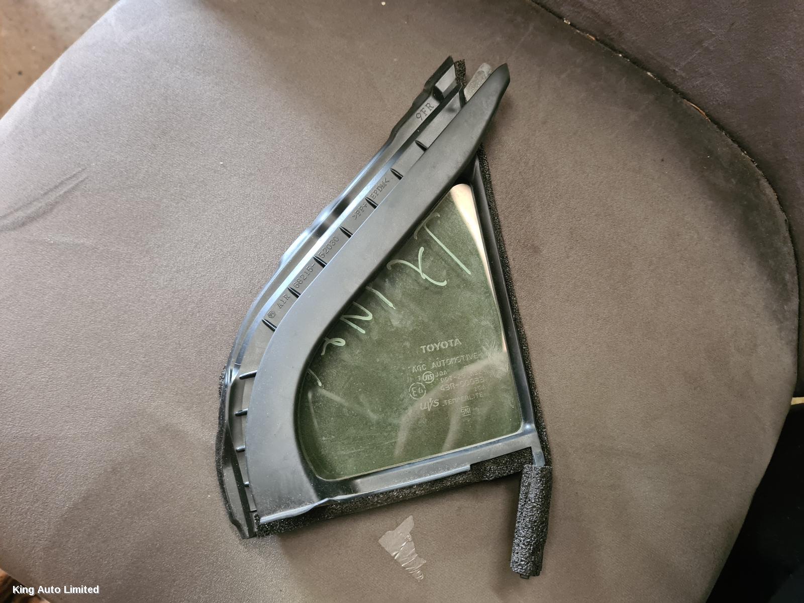 Toyota PRIUS 2013 Right Front 1/4 Door Glass thumbnail 2