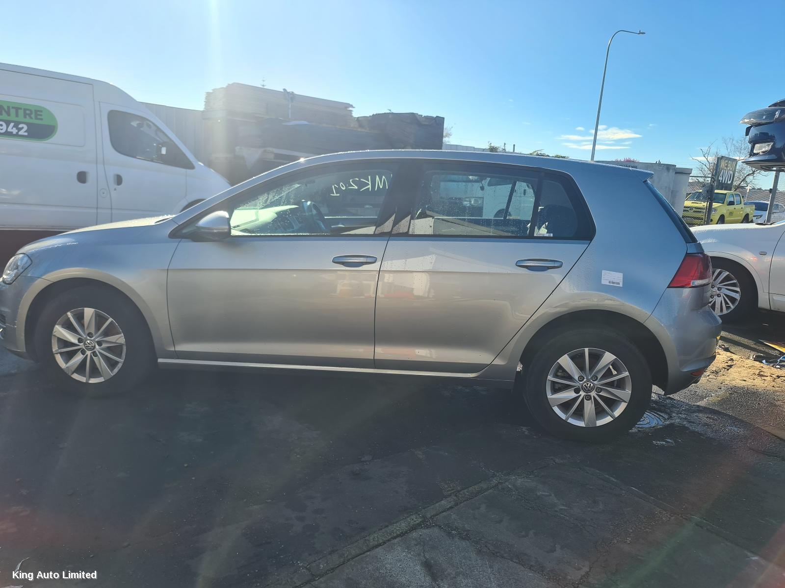 Volkswagen GOLF 2014 Left Door Mirror thumbnail 3