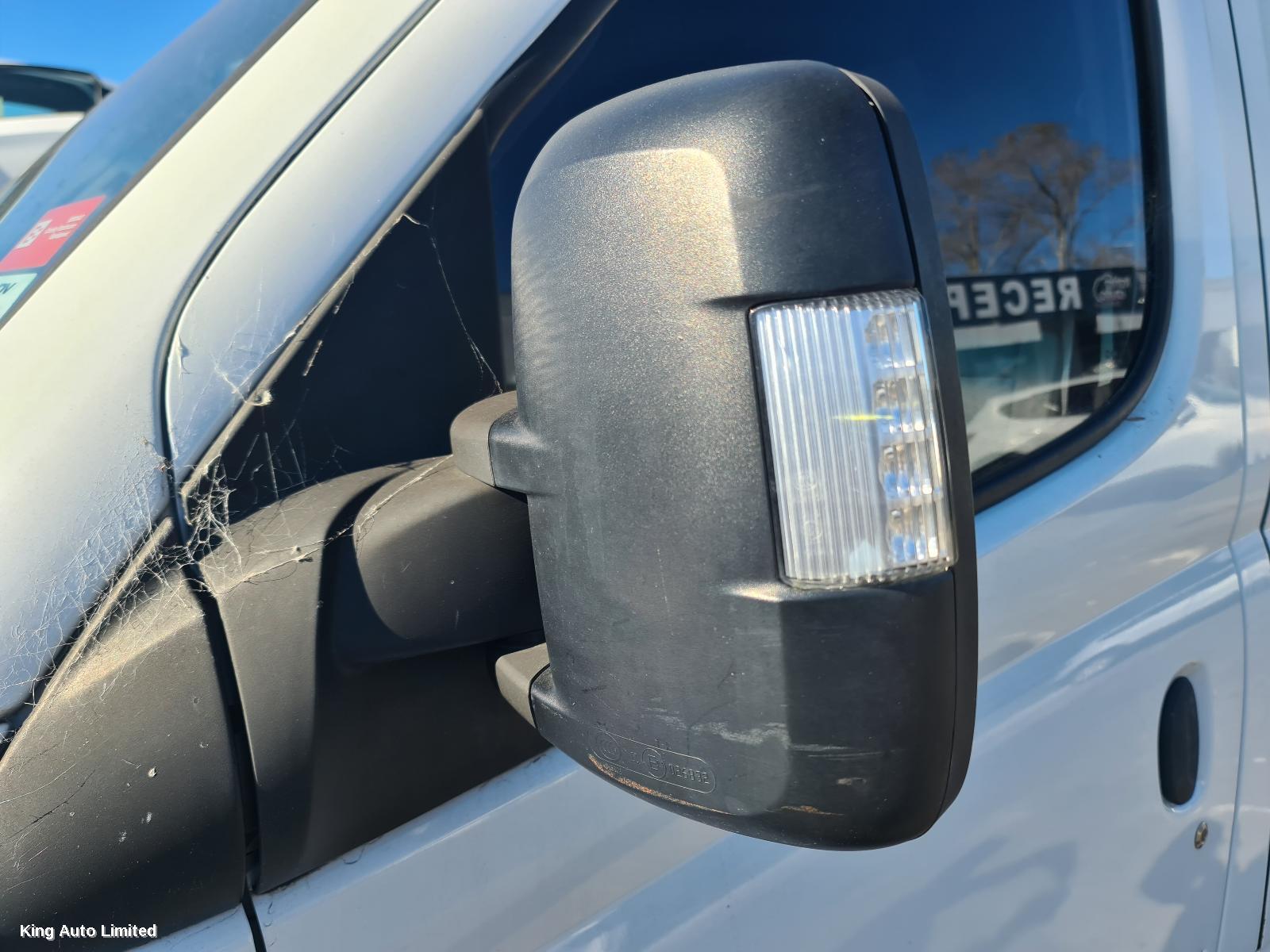 LDV V80 2016 Grille thumbnail 3