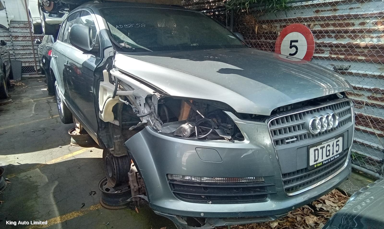 Audi Q7 2007 Right Guard thumbnail 1