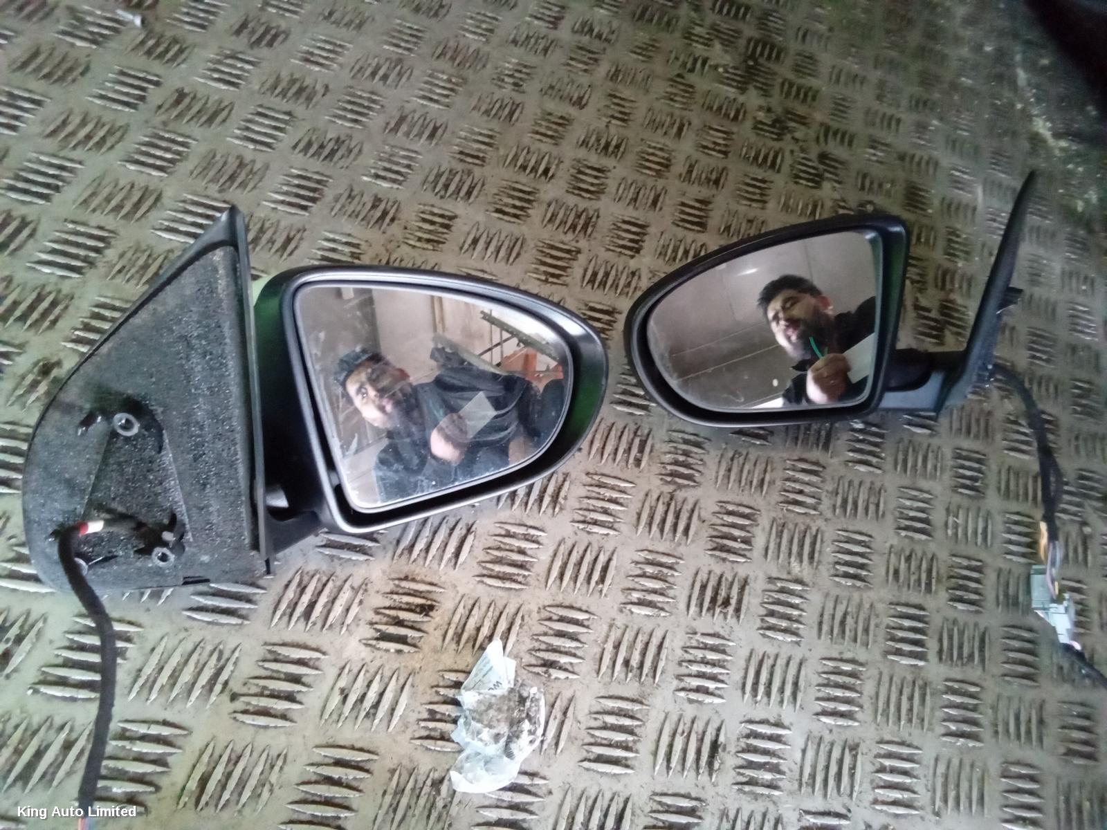 Nissan DUALIS 2014 Right Door Mirror thumbnail 1