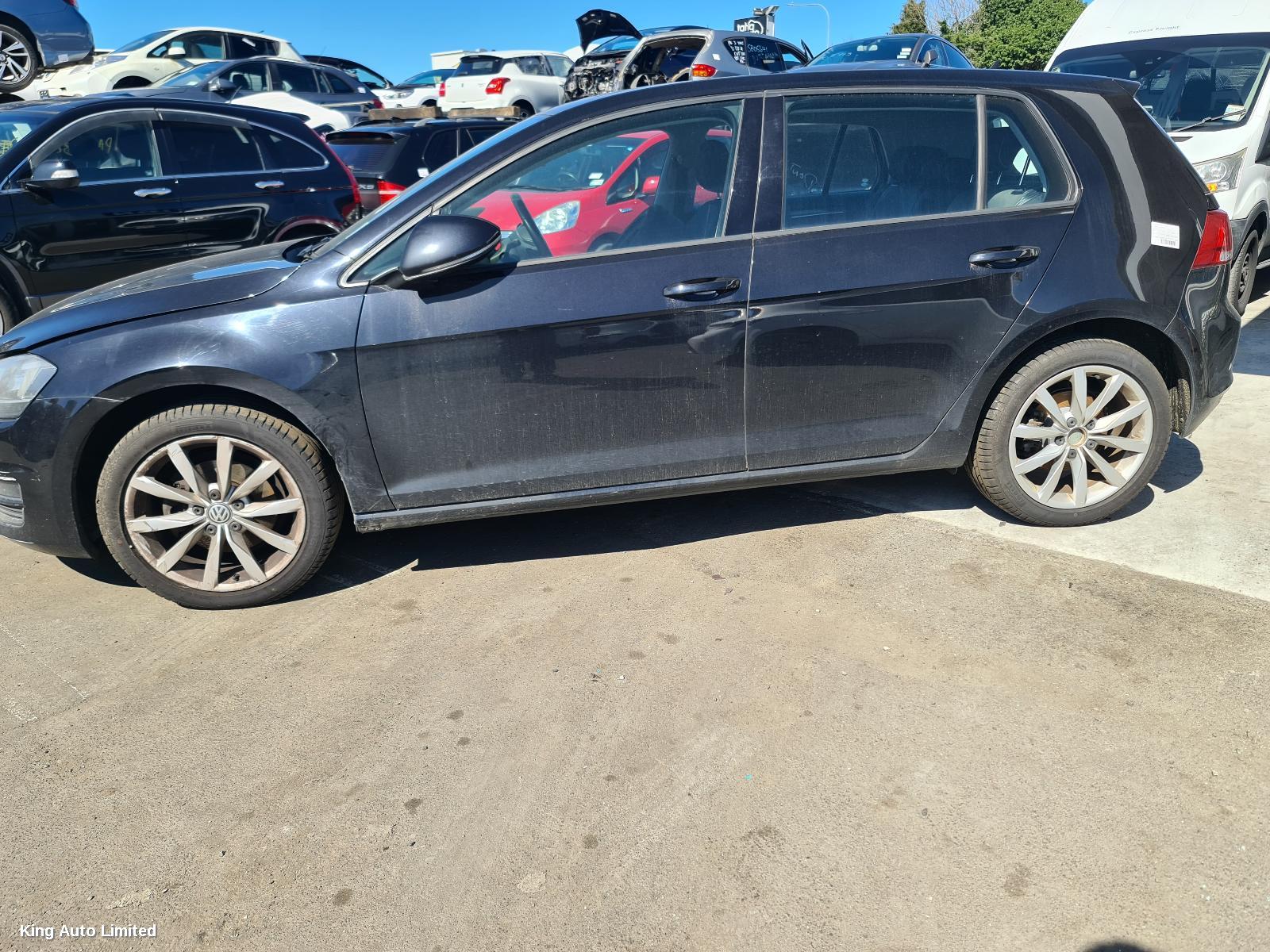 Volkswagen GOLF 2014 Grille thumbnail 3