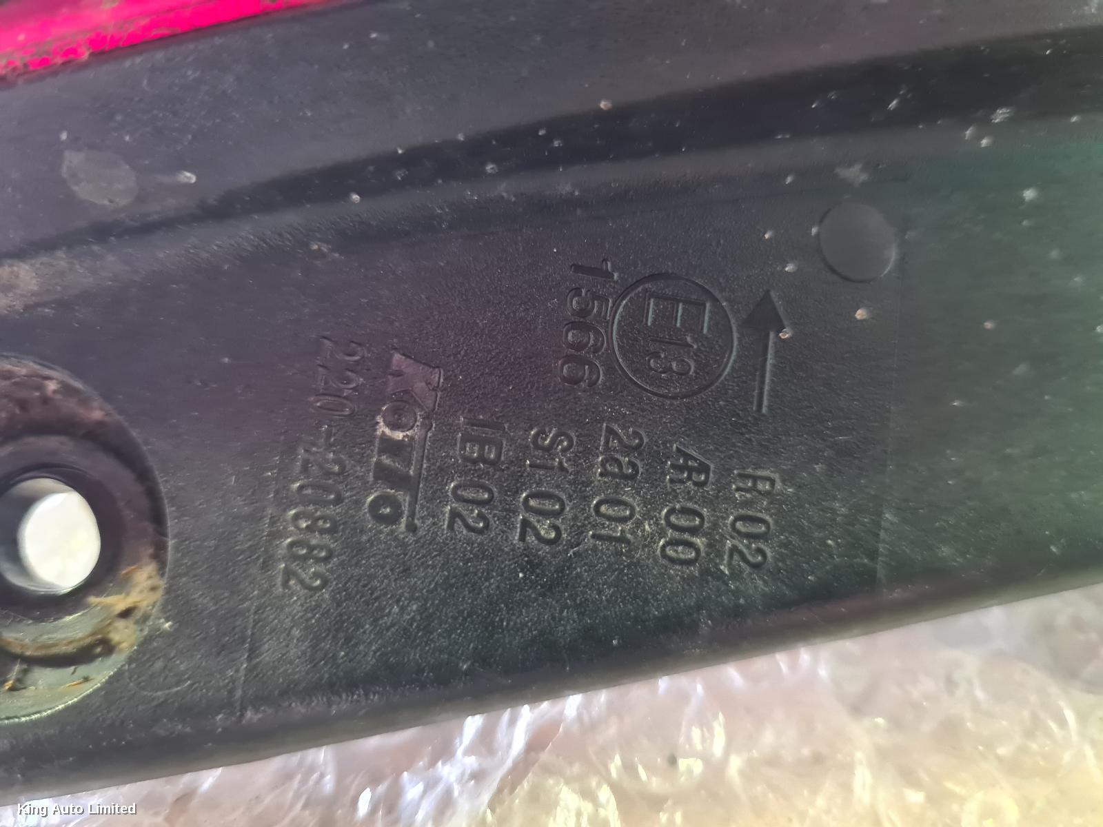 Subaru FORESTER 2005 Left Taillight thumbnail 3