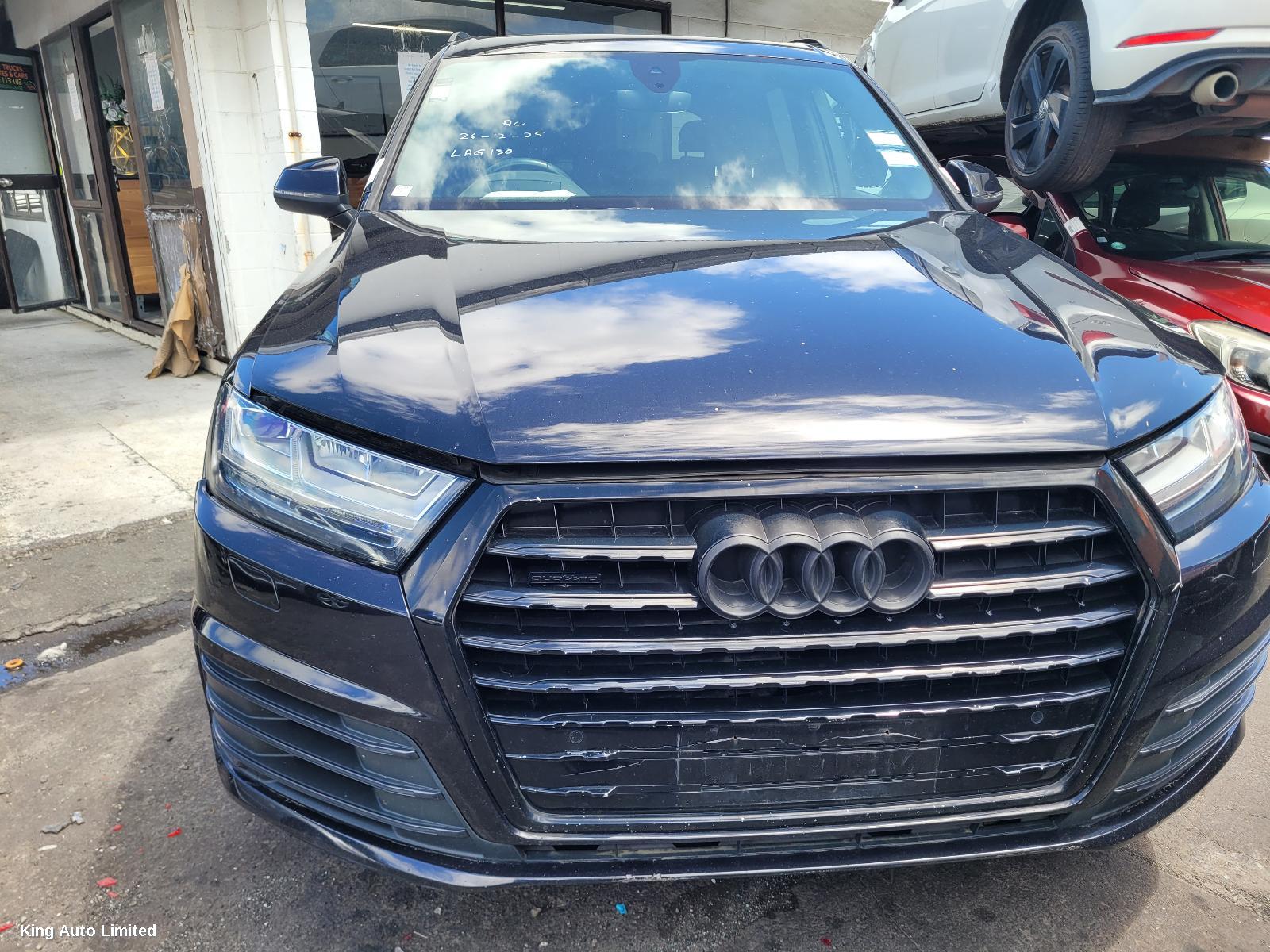 Audi Q7 2017 Left Headlamp thumbnail 3