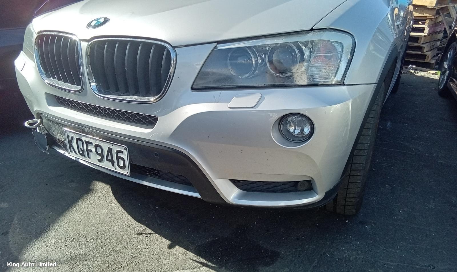 BMW X3 2011 Left Taillight thumbnail 3