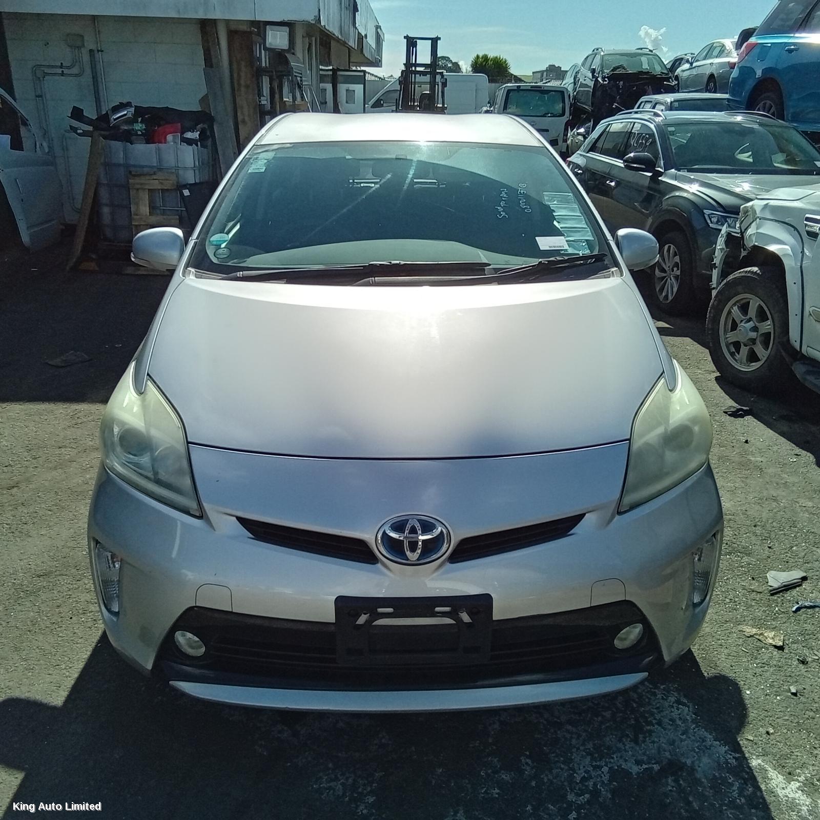Toyota - Toyota PRIUS 2012 F/Bar Reinforc/Brack