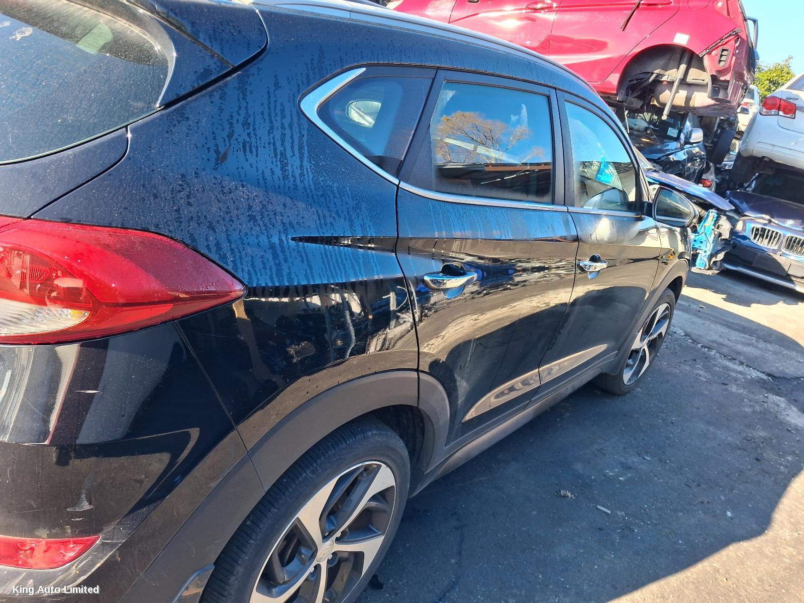Hyundai TUCSON 2016 Left Front Door thumbnail 3