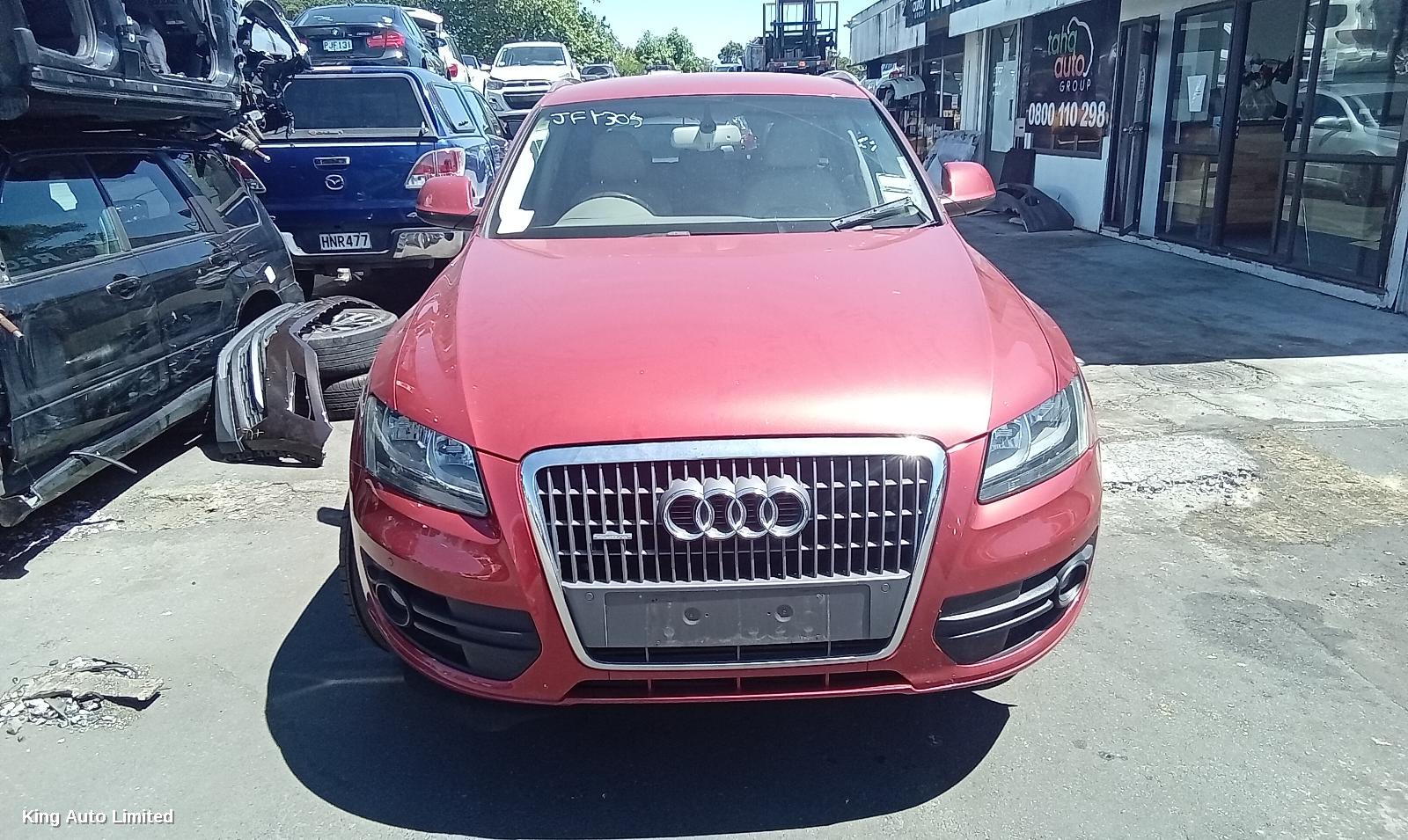 Audi - Audi Q5 2010 Grille