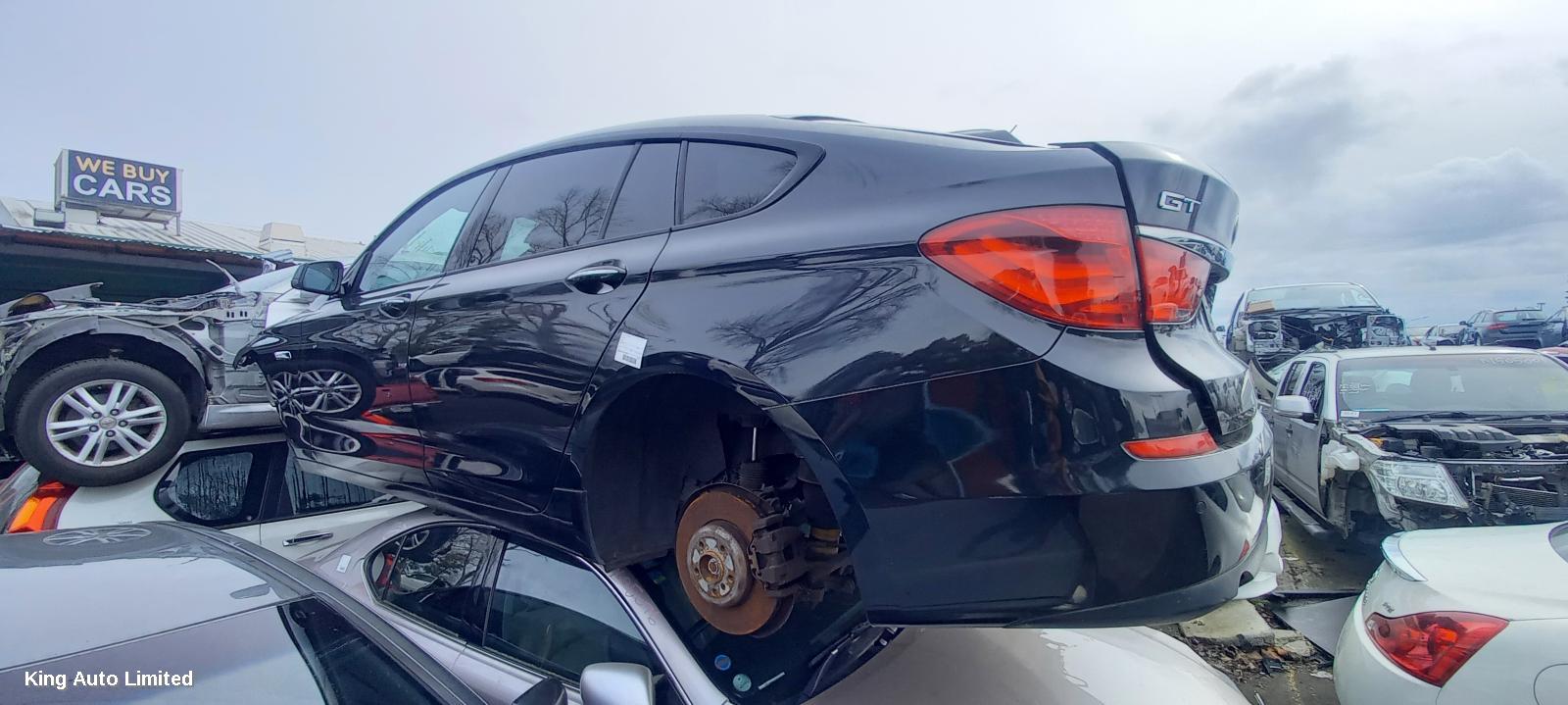 BMW 5 SERIES 2010 Right Guard thumbnail 2