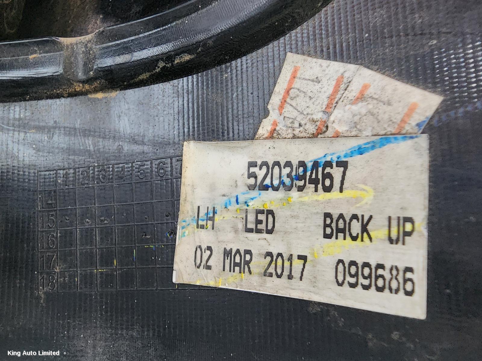 Holden COLORADO 2012 Left Taillight thumbnail 3