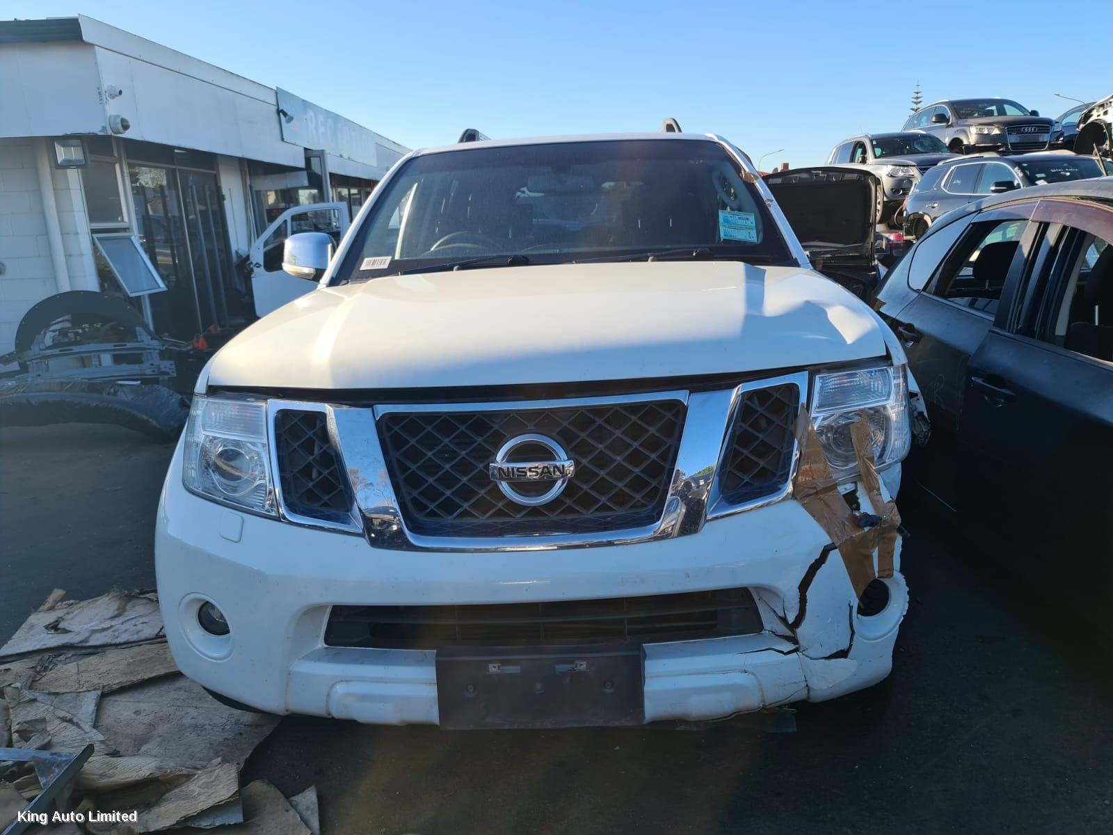 Nissan - Nissan PATHFINDER 2013 Right Front Window Reg/Motor