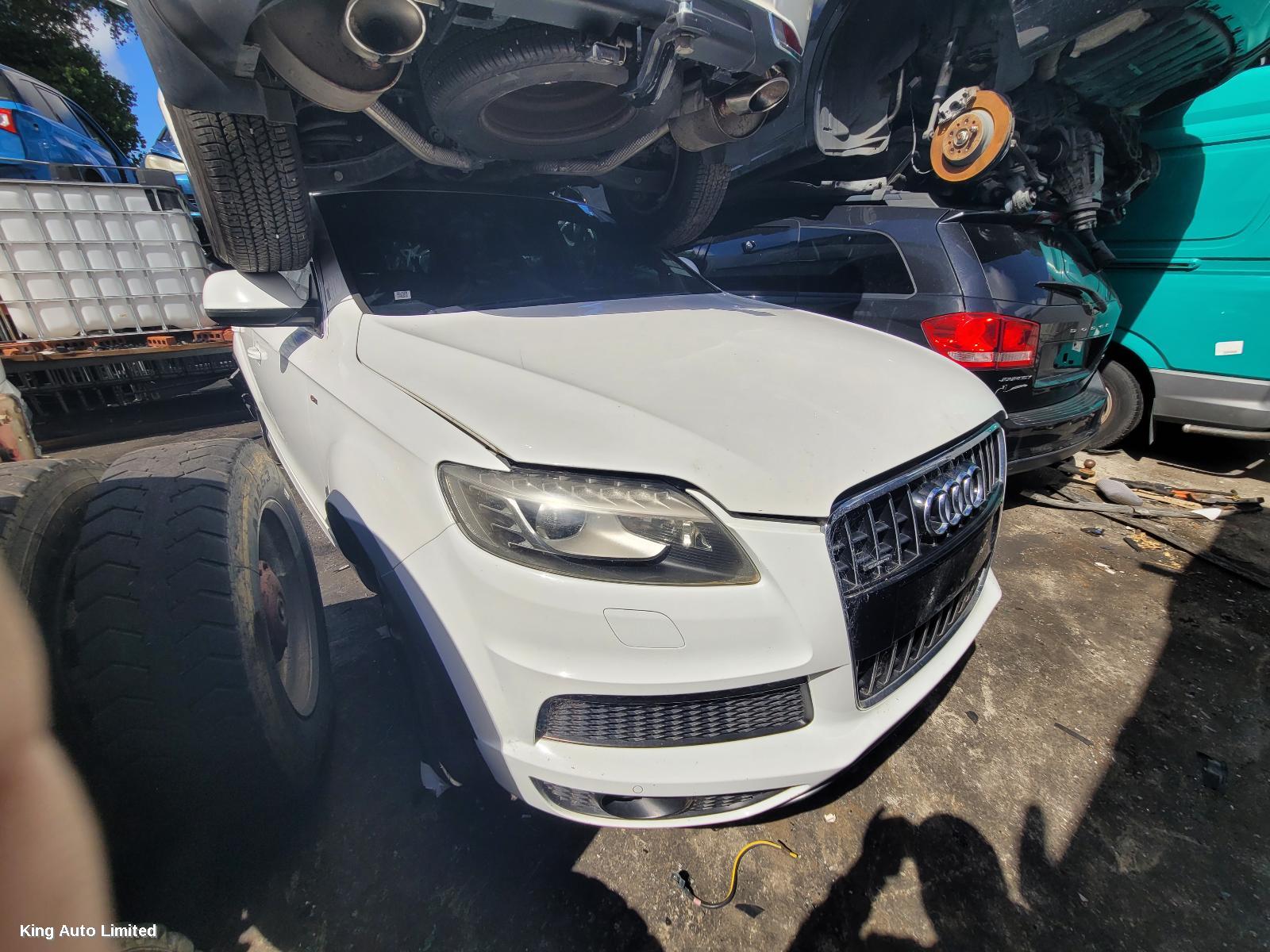 Audi - Audi Q7 2011 Grille