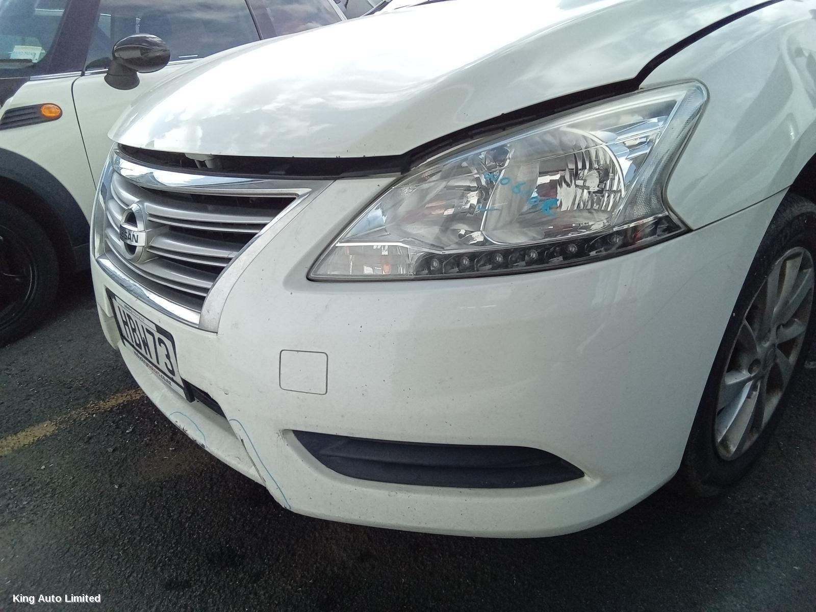 Nissan PULSAR 2013 Right Taillight thumbnail 3