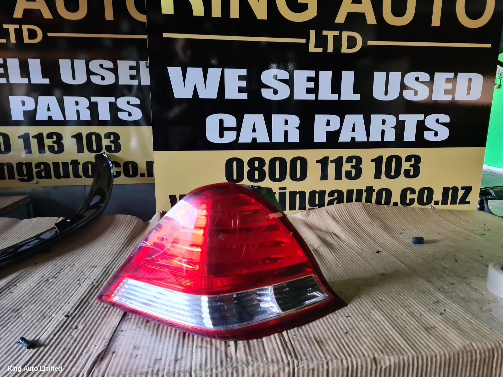 Honda - Honda ODYSSEY 2004 Left Taillight