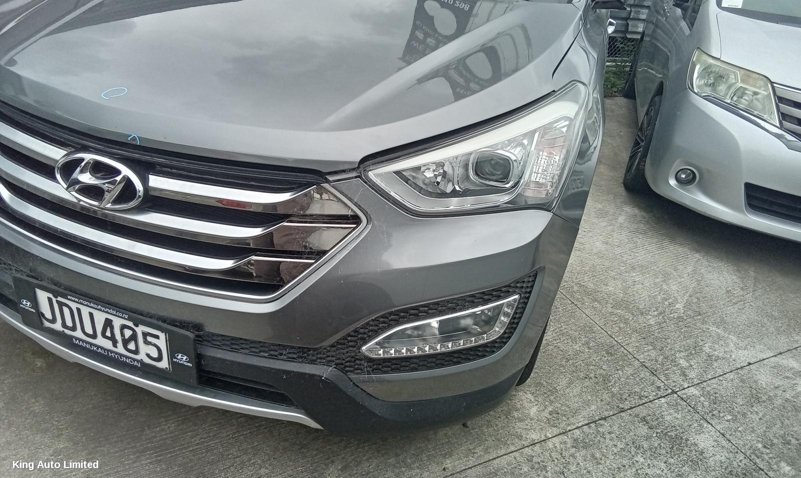 Hyundai SANTA FE 2015 Right Headlamp thumbnail 3
