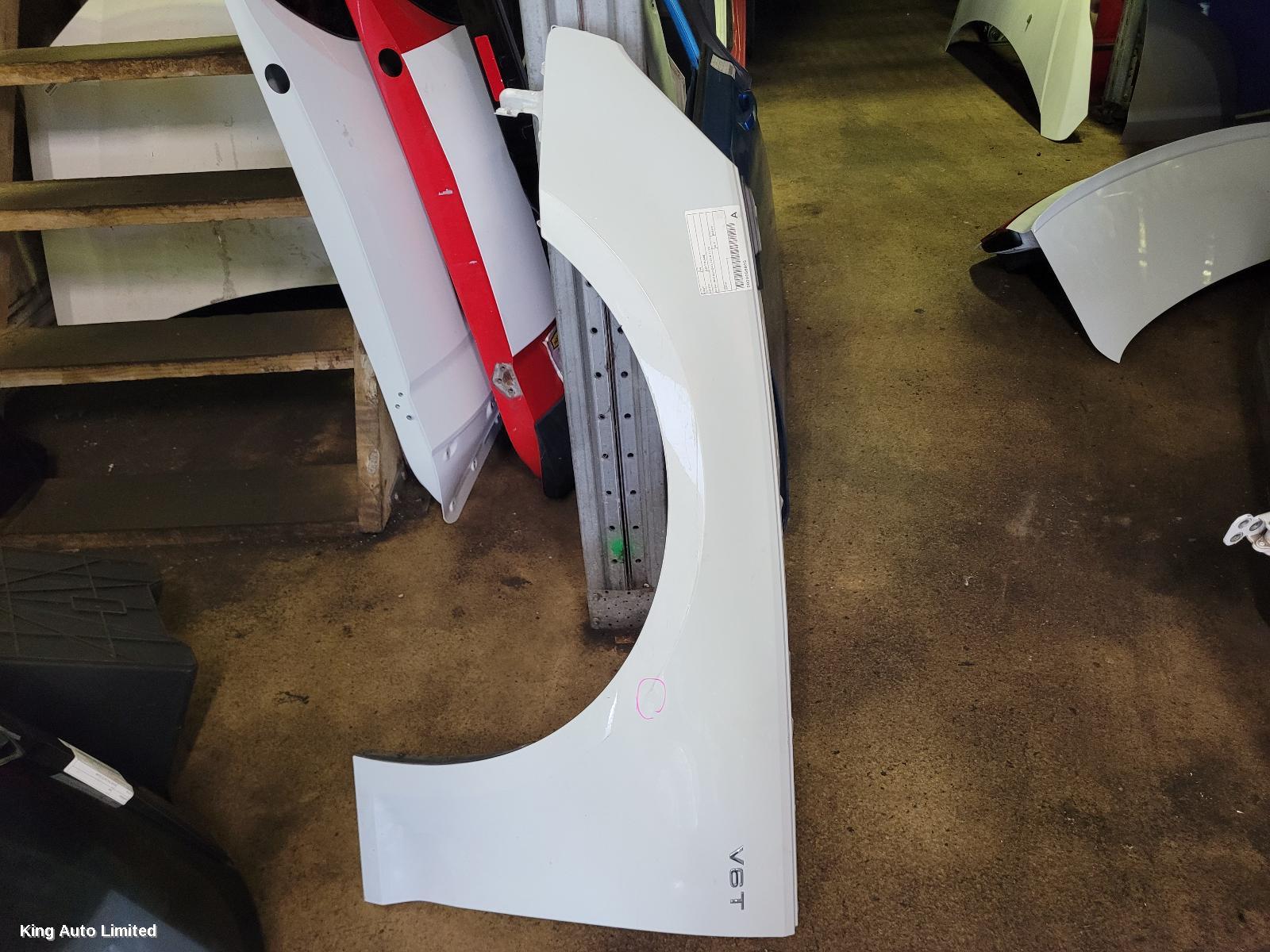 Audi A4 2017 Left Guard thumbnail 1